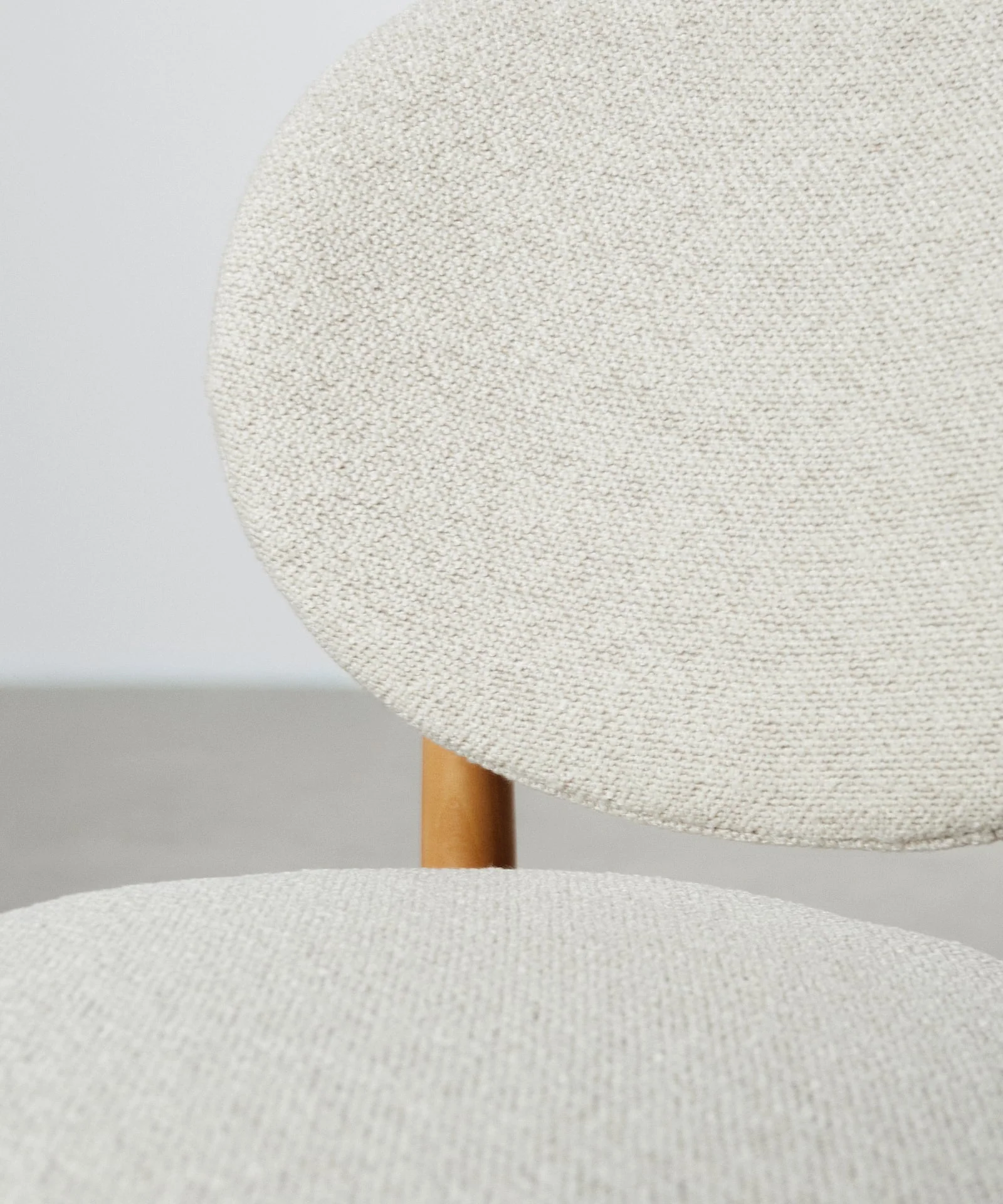 Silla de Comedor en Madera Tapizada Sonna - Image 17