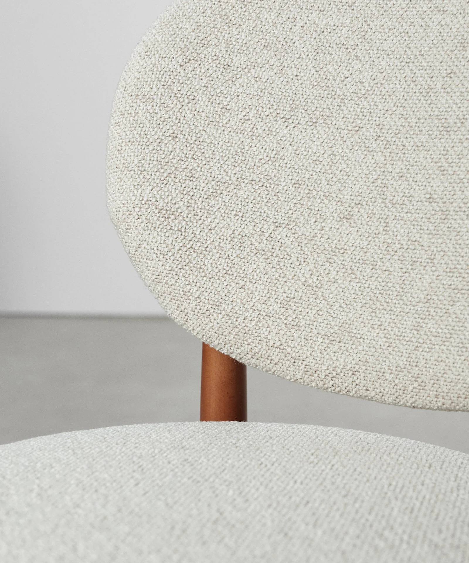 Silla de Comedor en Madera Tapizada Sonna - Image 7
