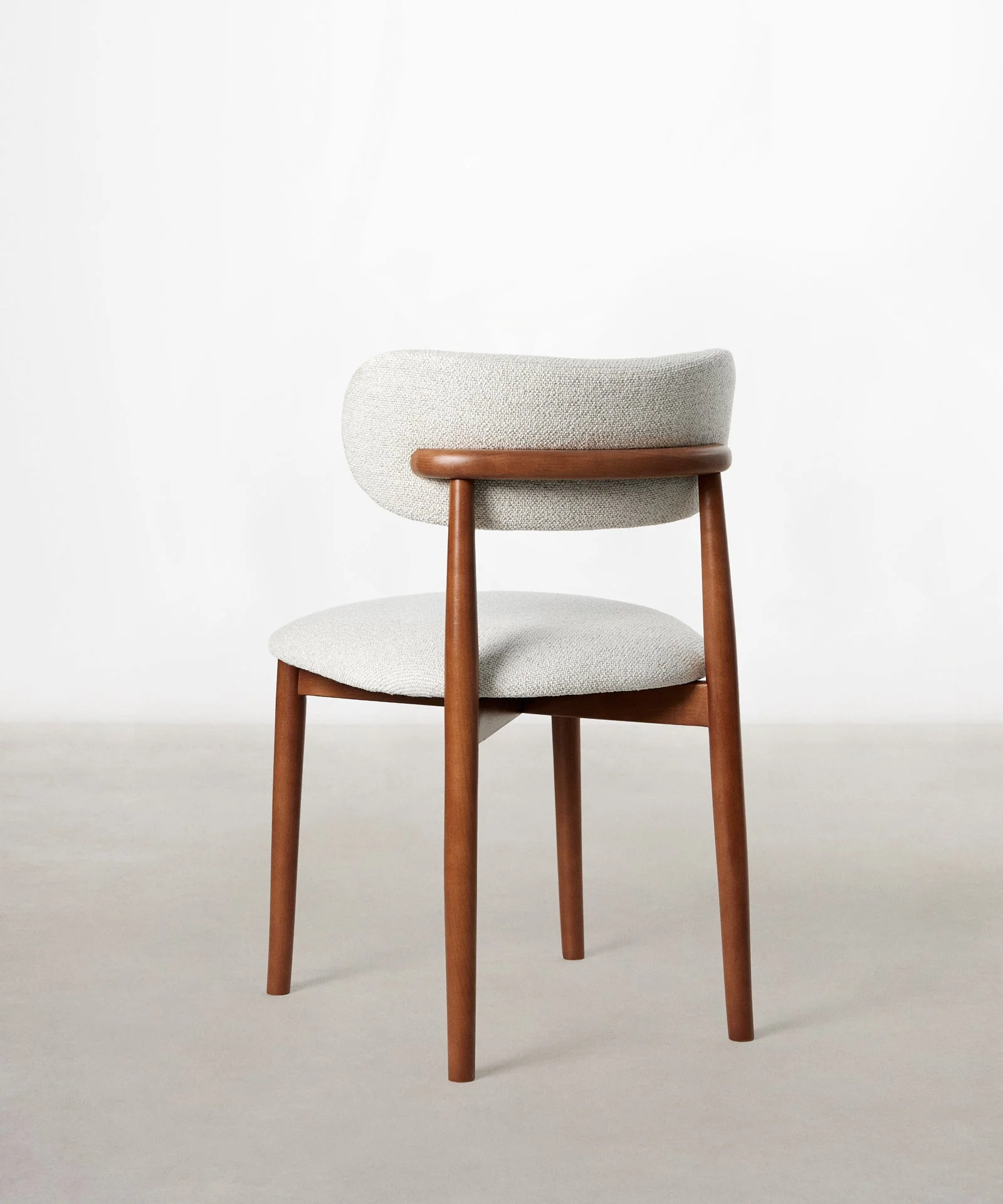 Silla de Comedor en Madera y Tapizada Dean - Image 16