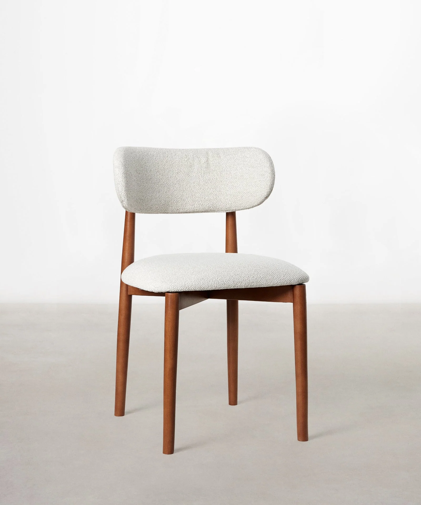 Silla de Comedor en Madera y Tapizada Dean - Image 17