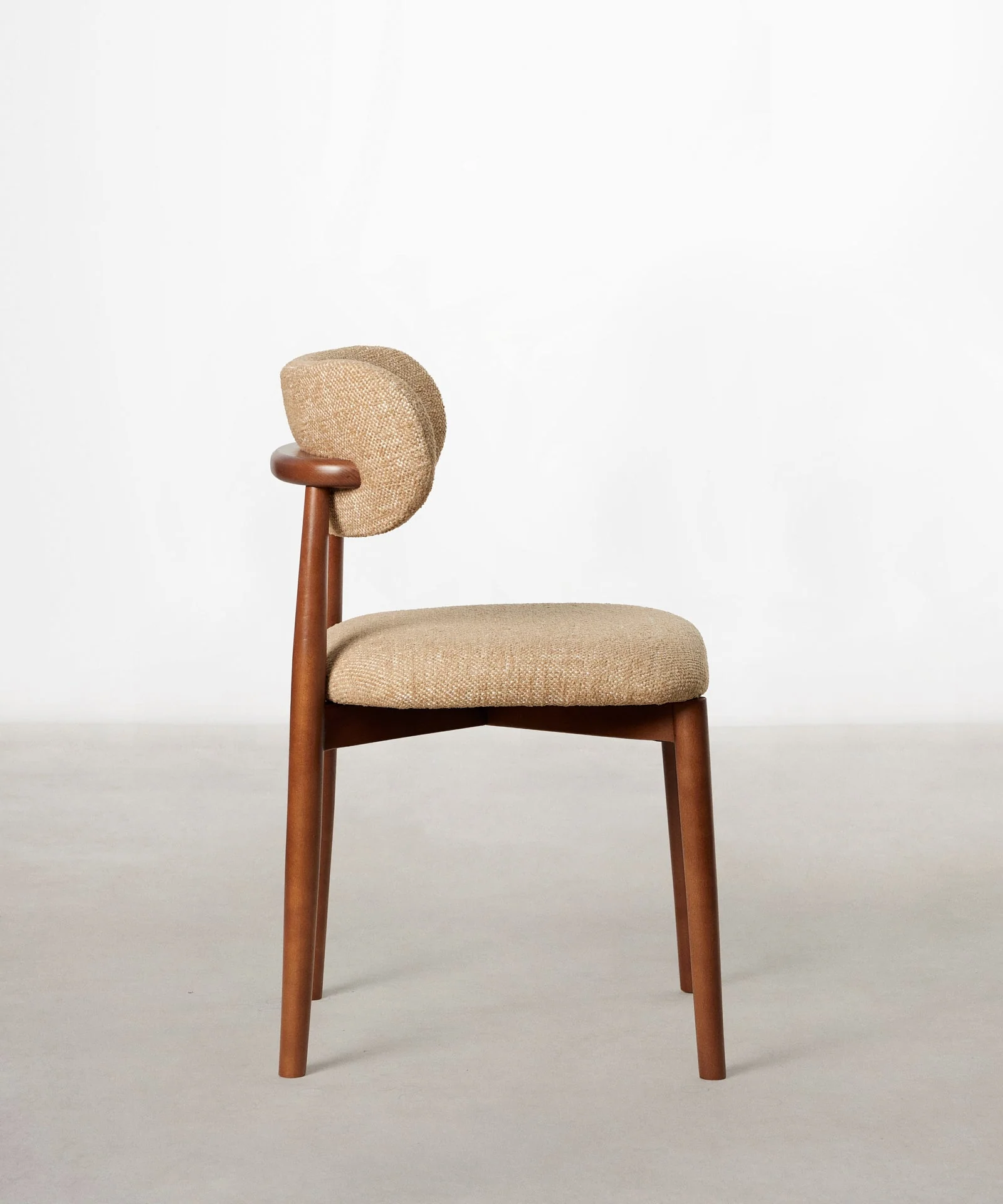 Silla de Comedor en Madera y Tapizada Dean - Image 22