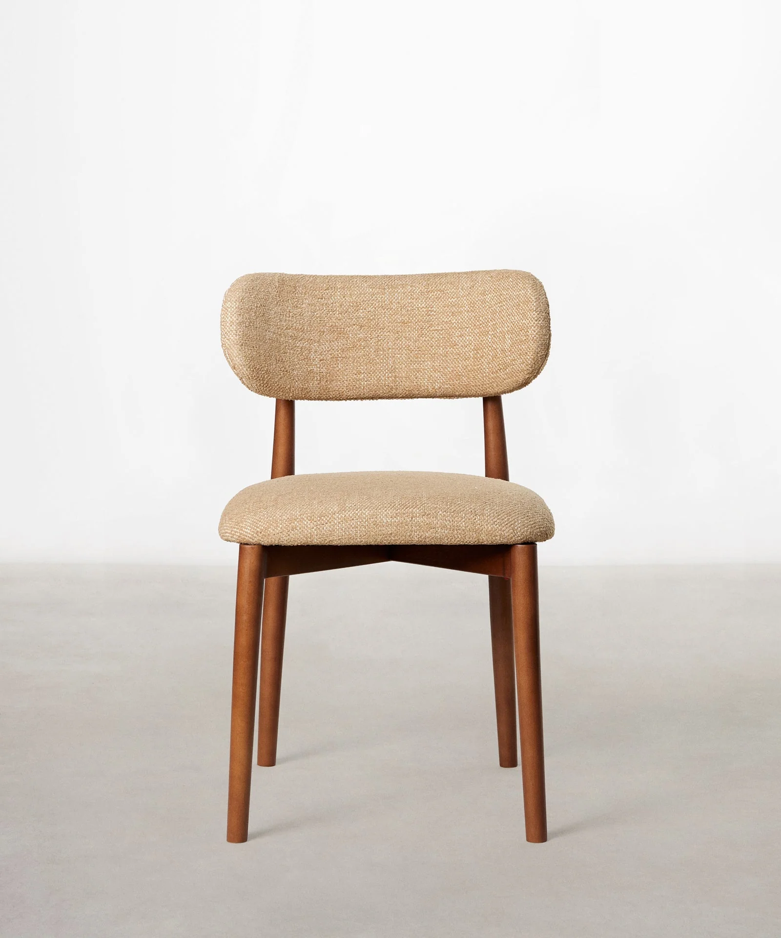 Silla de Comedor en Madera y Tapizada Dean - Image 23