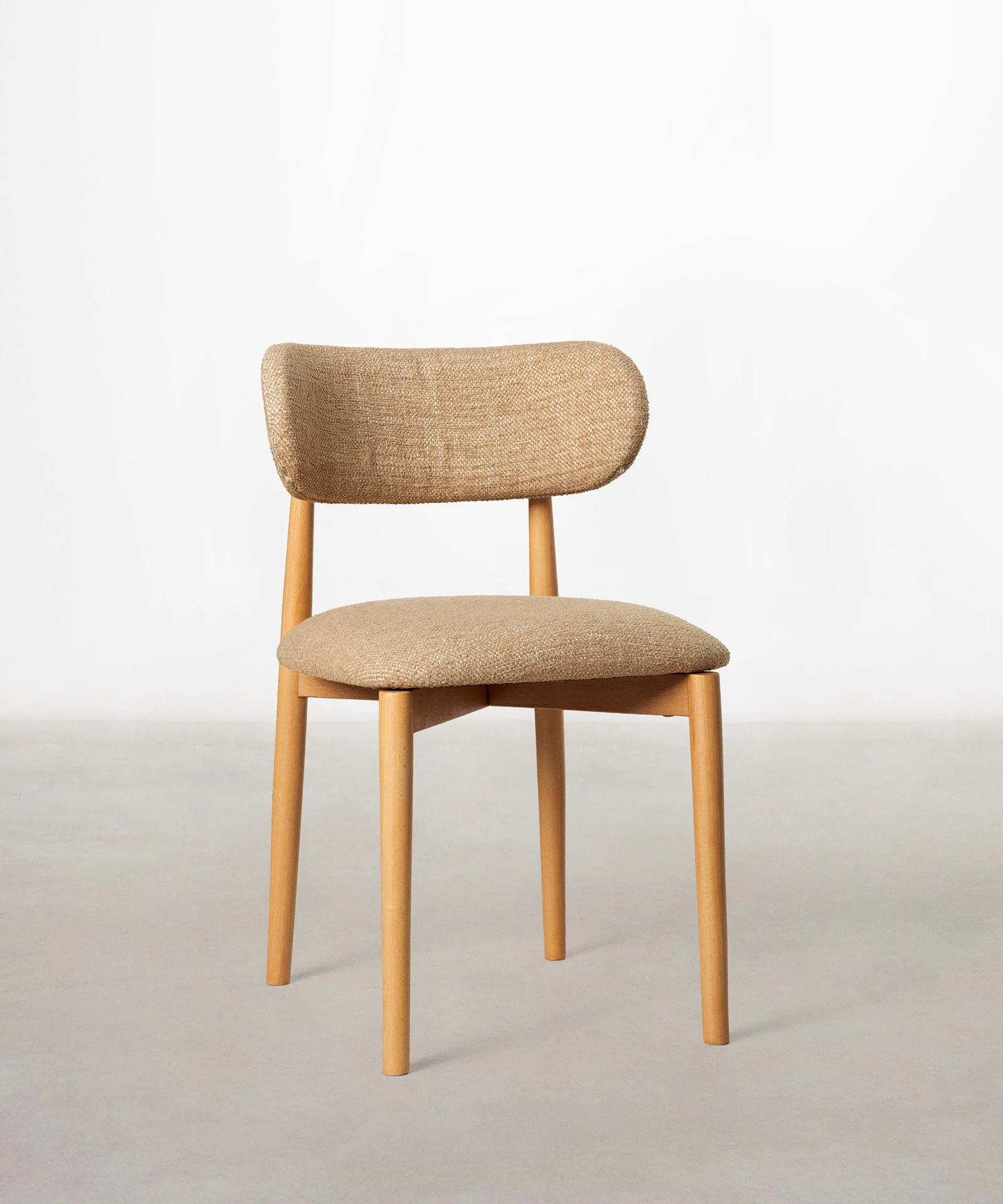 Silla de Comedor en Madera y Tapizada Dean - Image 28