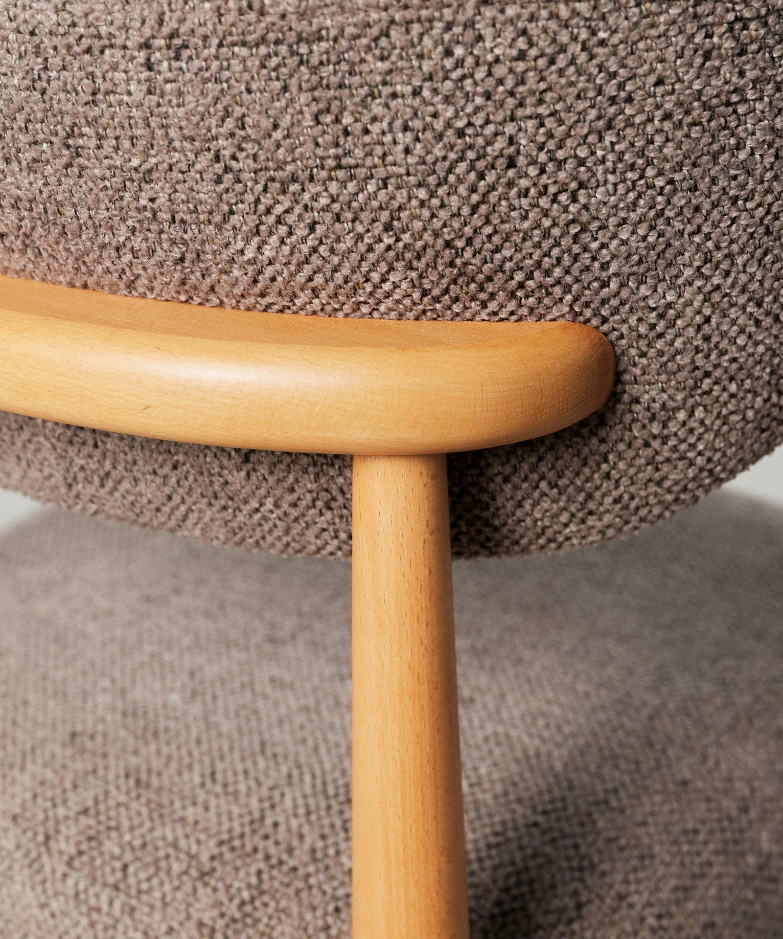 Silla de Comedor en Madera y Tapizada Dean - Image 44