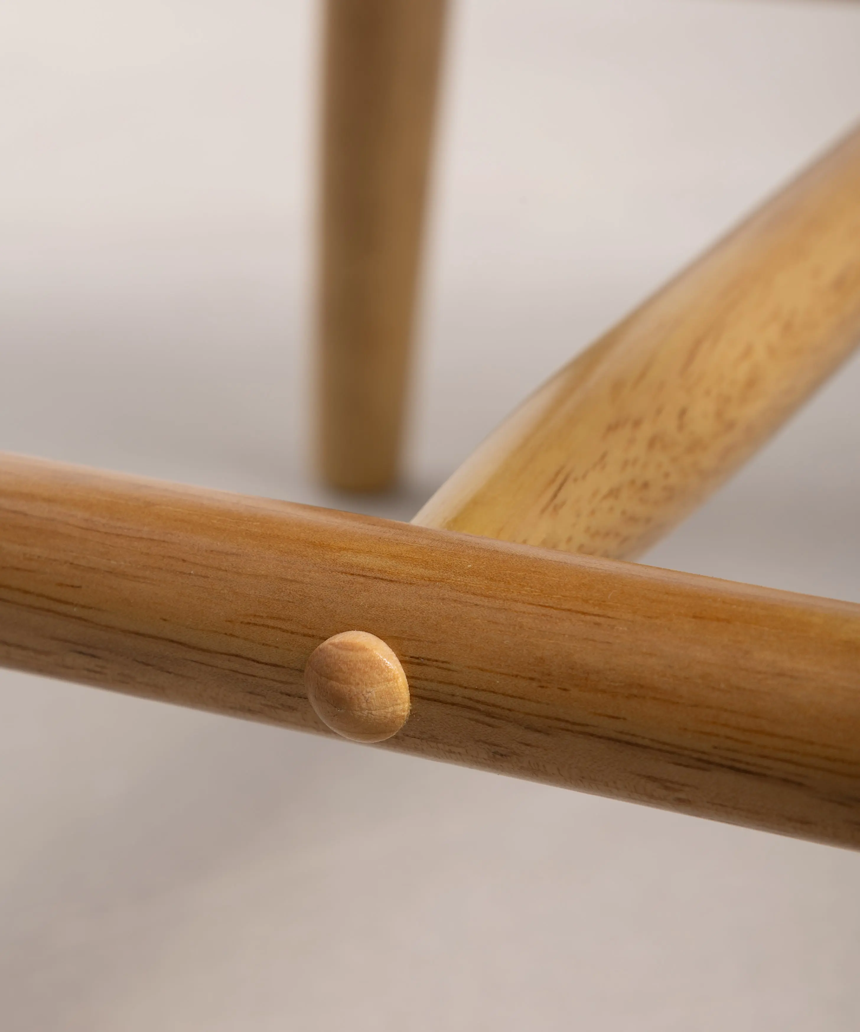 Silla de Comedor en Madera Peacock - Image 9