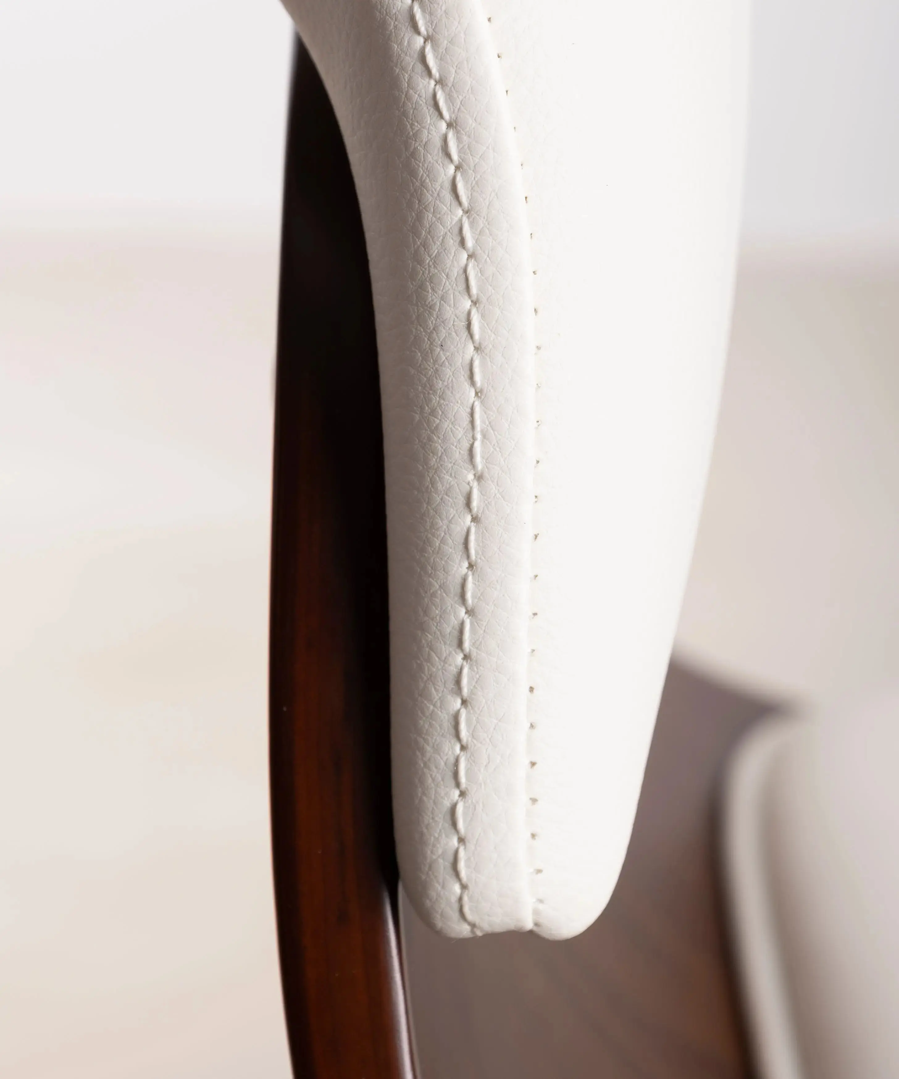 Silla de Escritorio de Polipiel y Madera Beckett - Image 14