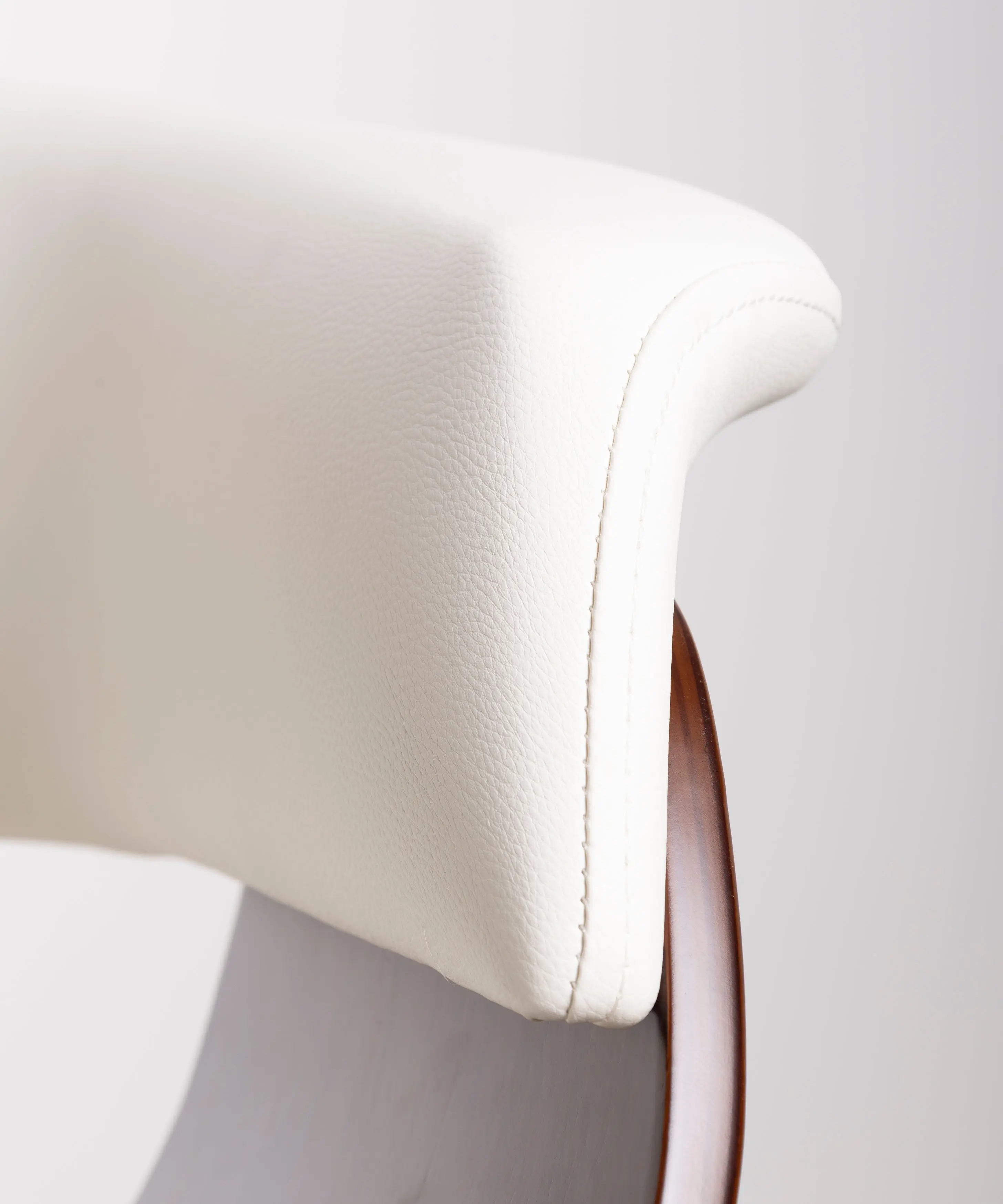 Silla de Escritorio de Polipiel y Madera Beckett - Image 15