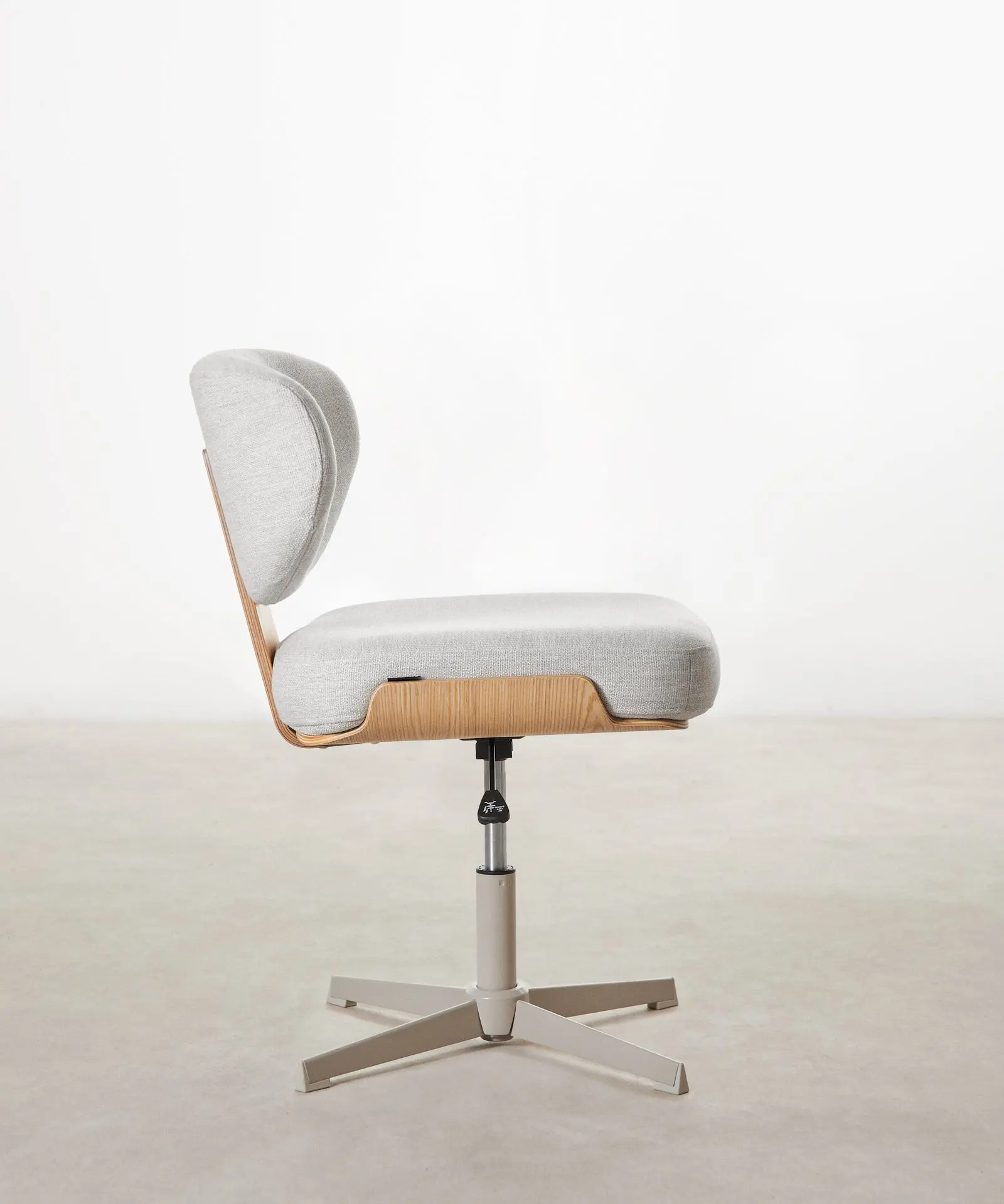 Silla de Escritorio de Tela y Madera Lexa - Image 11