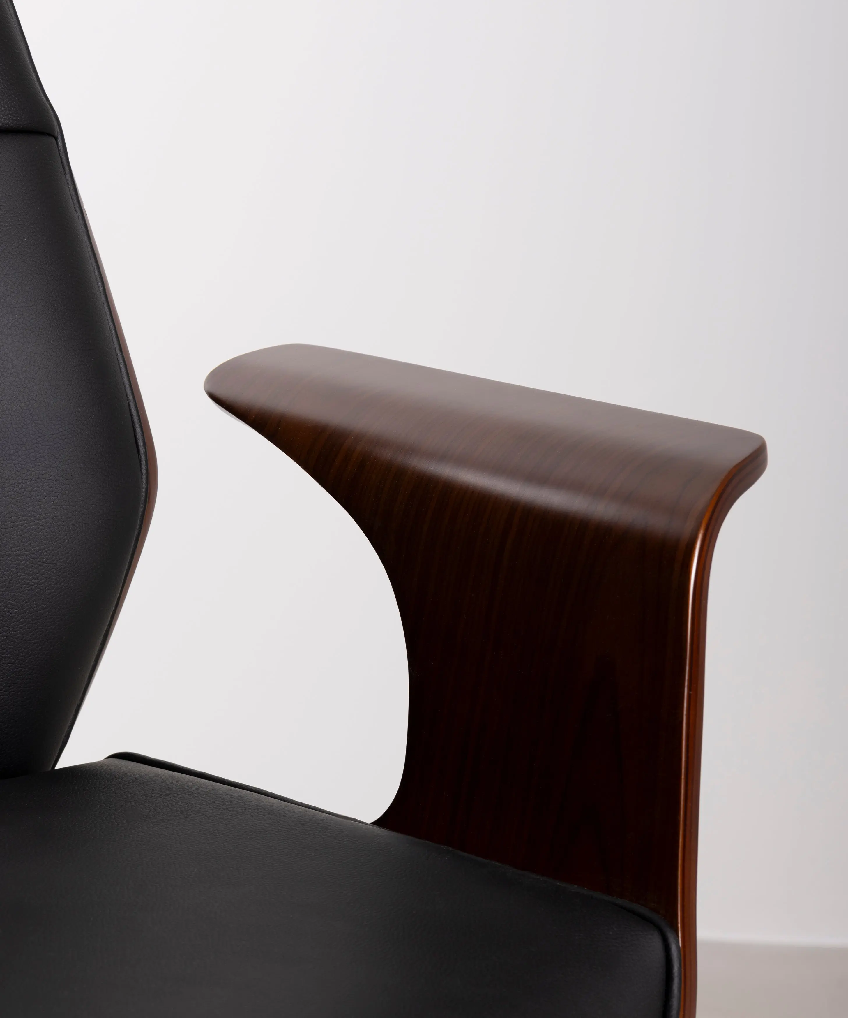 Silla de Escritorio de Polipiel y Madera Malibu - Image 9