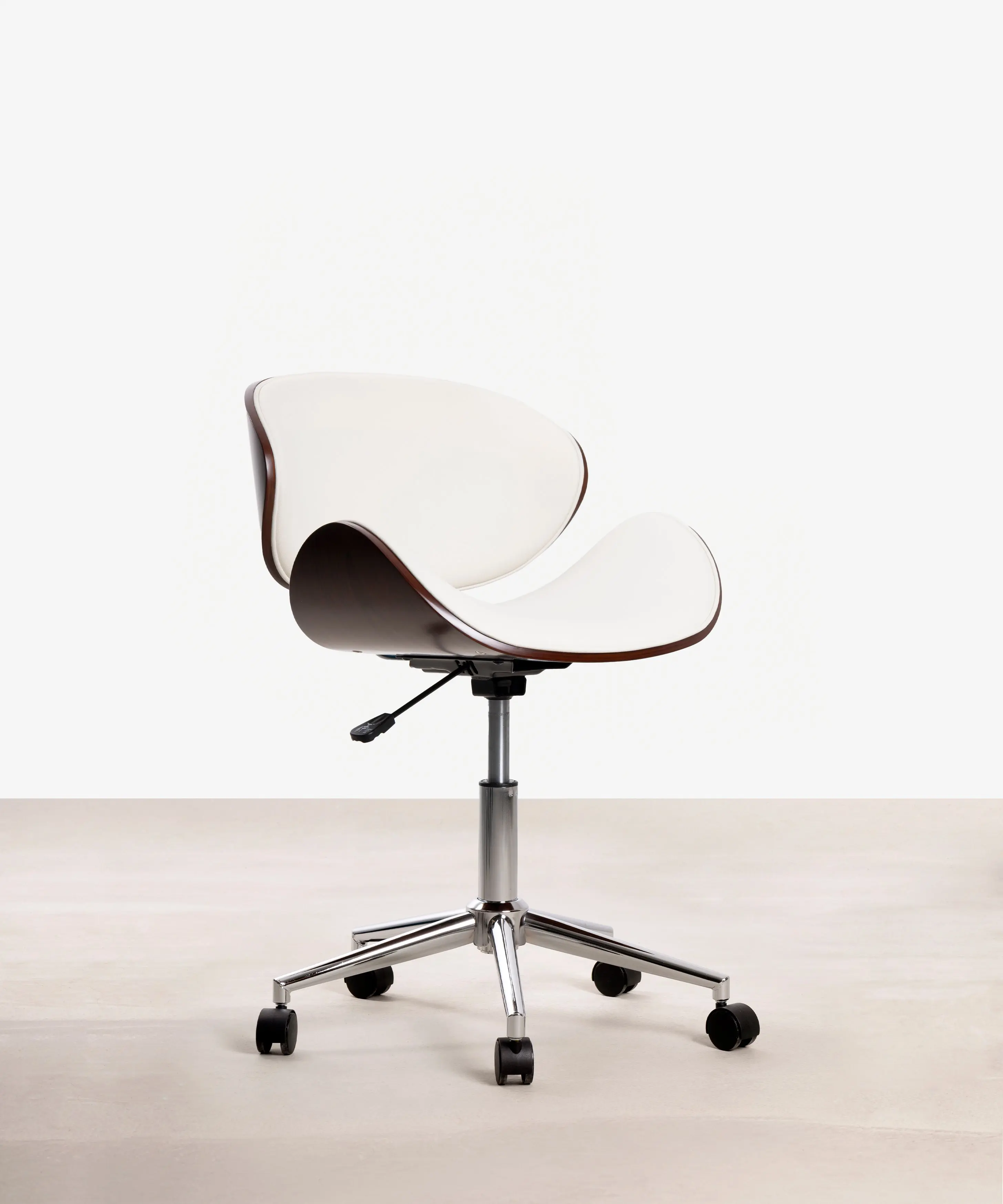 Silla de Escritorio de Polipiel y Madera Shelley - Image 10