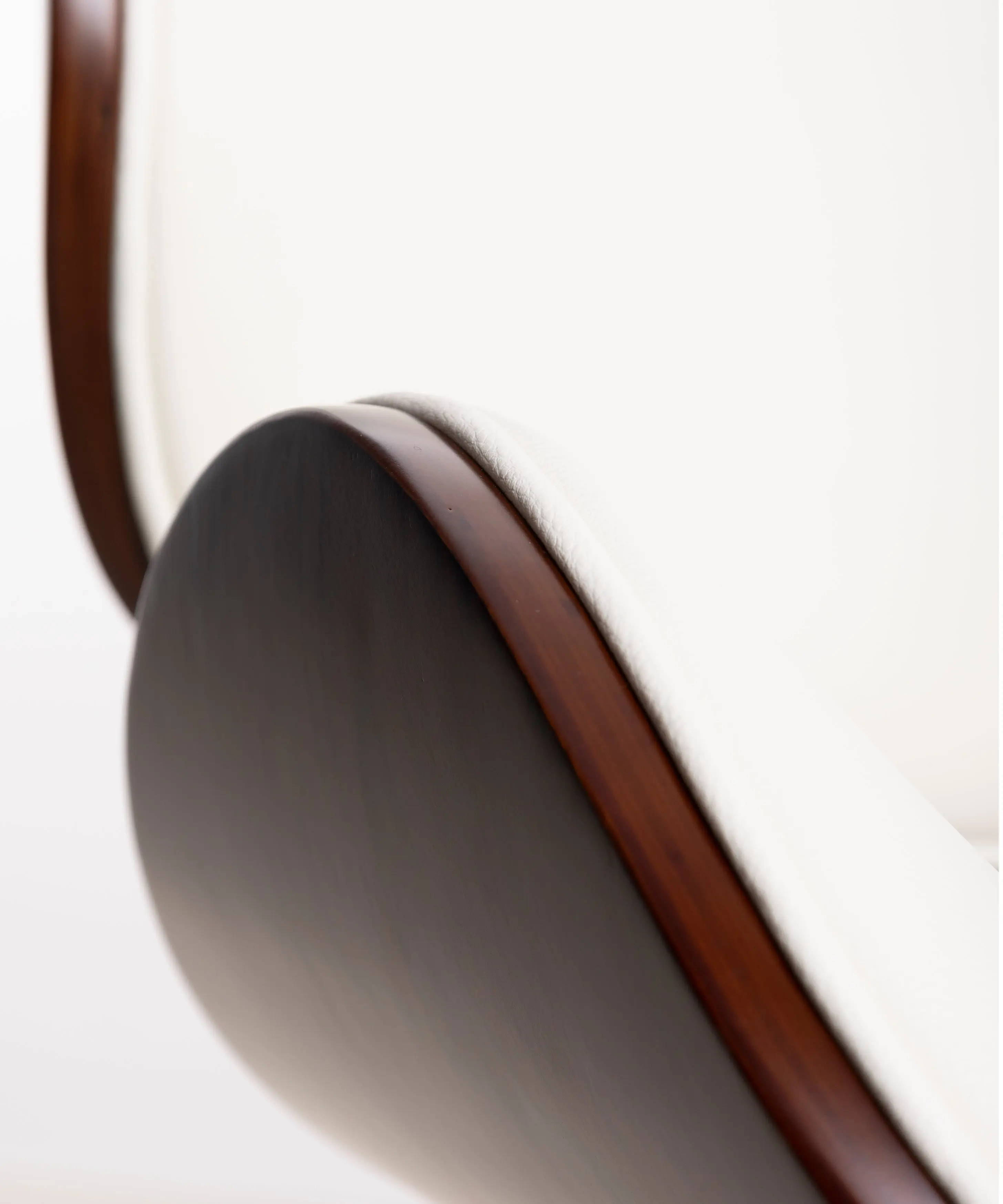 Silla de Escritorio de Polipiel y Madera Shelley - Image 15