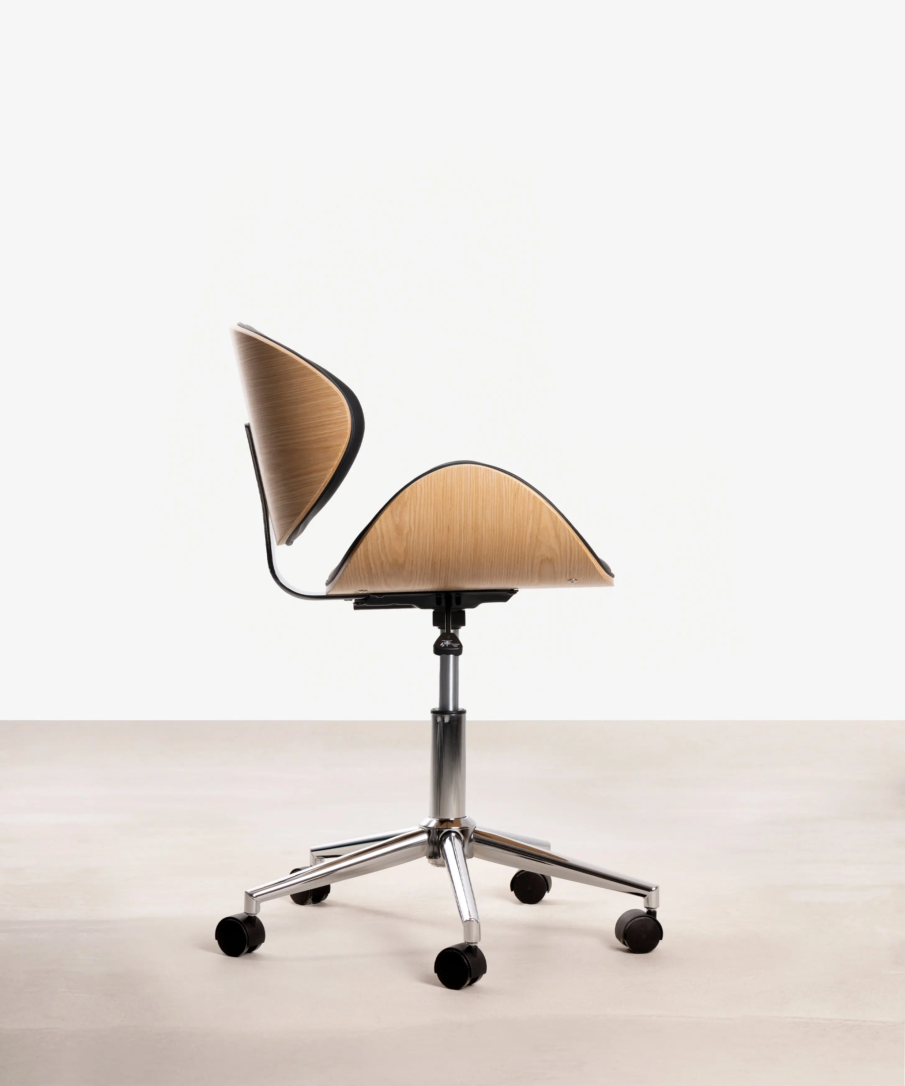 Silla de Escritorio de Polipiel y Madera Shelley - Image 27