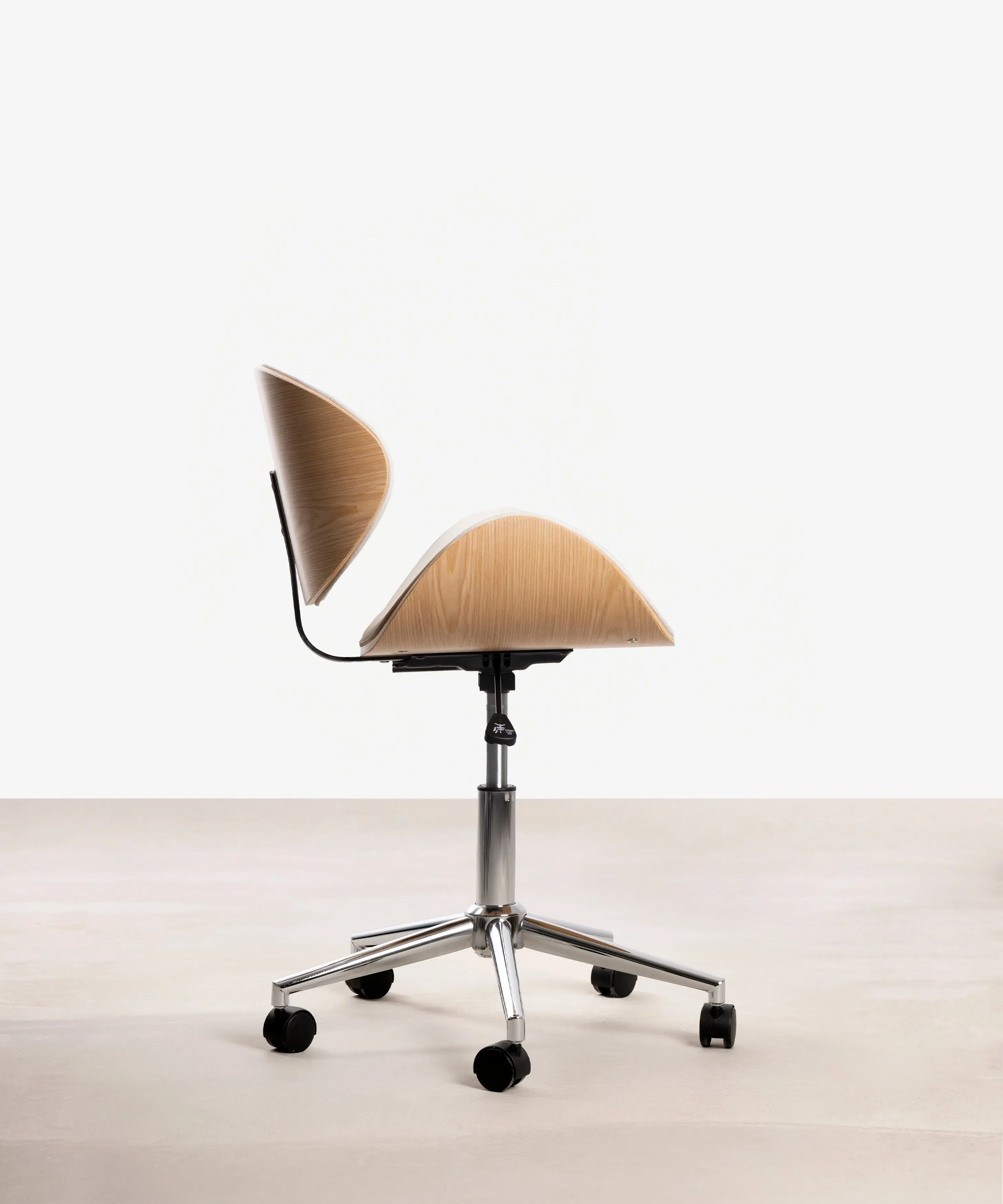 Silla de Escritorio de Polipiel y Madera Shelley - Image 4