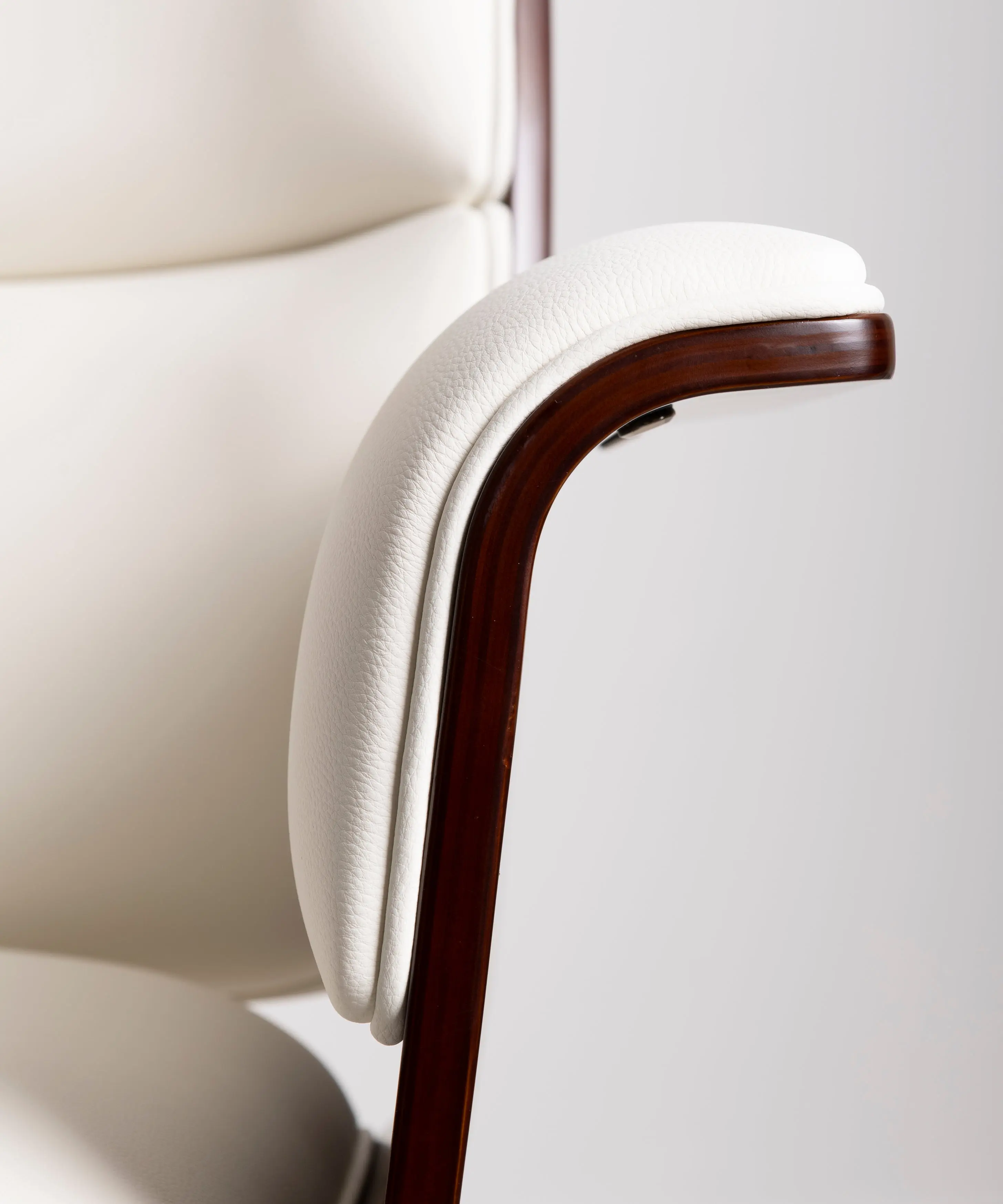 Silla de Escritorio de Polipiel y Madera Shiro - Image 6