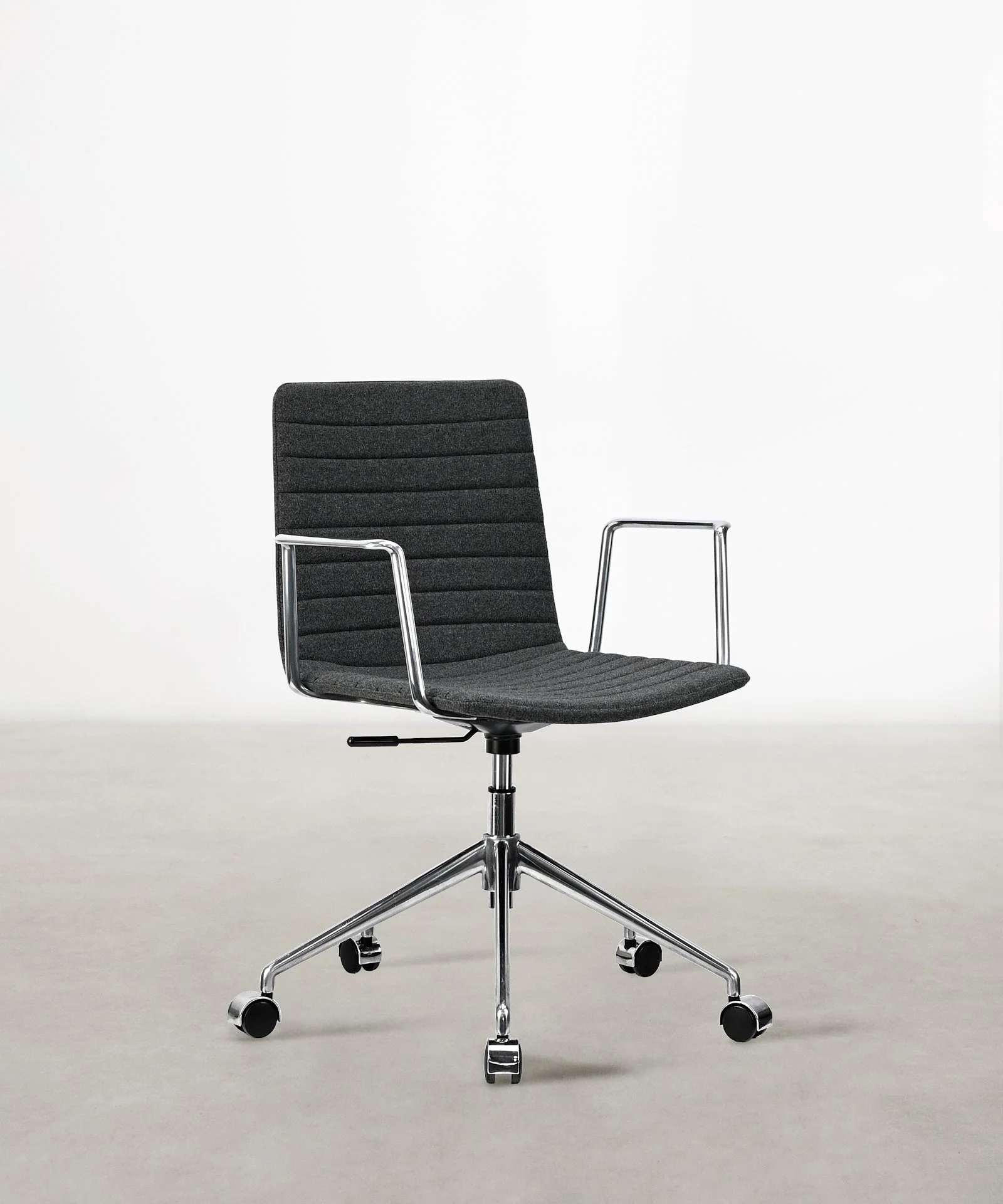 Silla de Escritorio Tapizada y Ajustable Jamie - Image 17