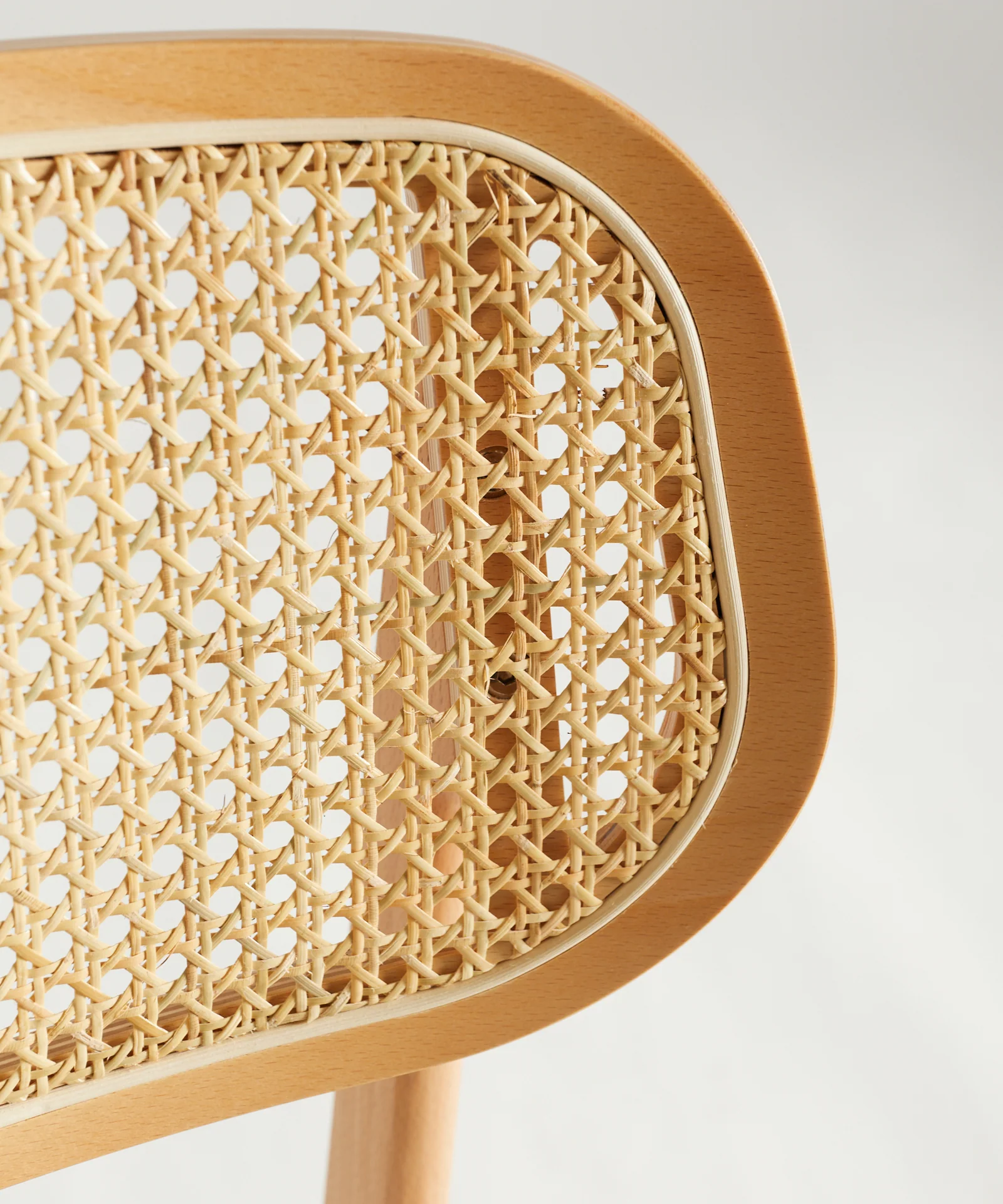 Silla de Comedor en Madera Tapizada Elma - Image 12