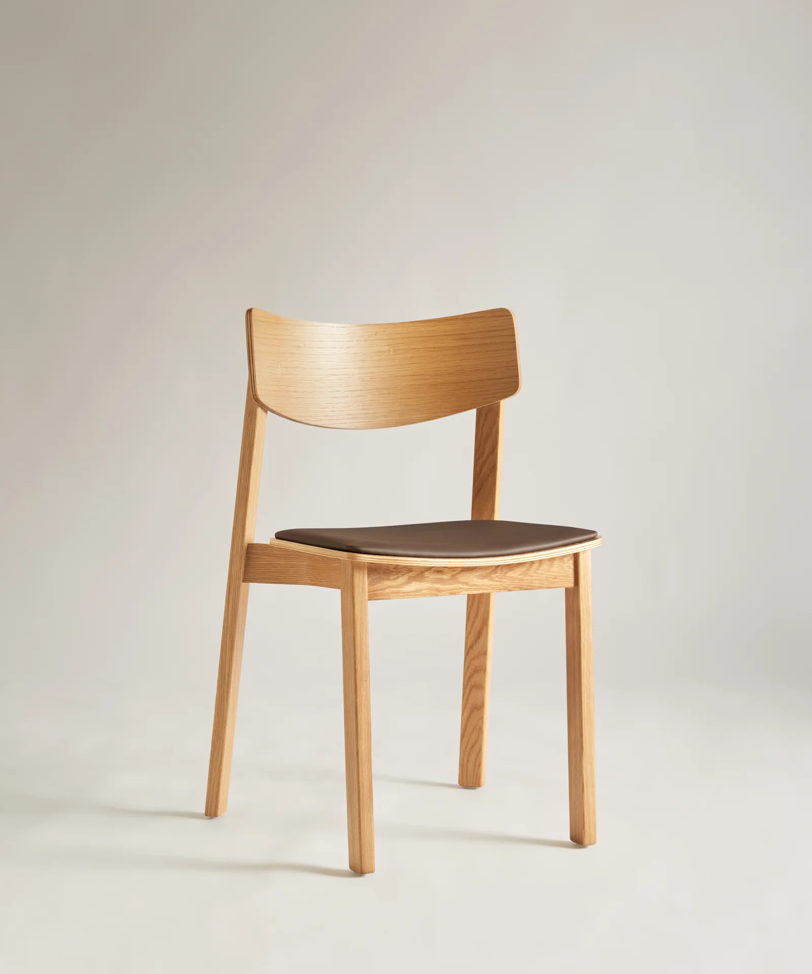 Silla de Comedor de Madera Maciza Petra