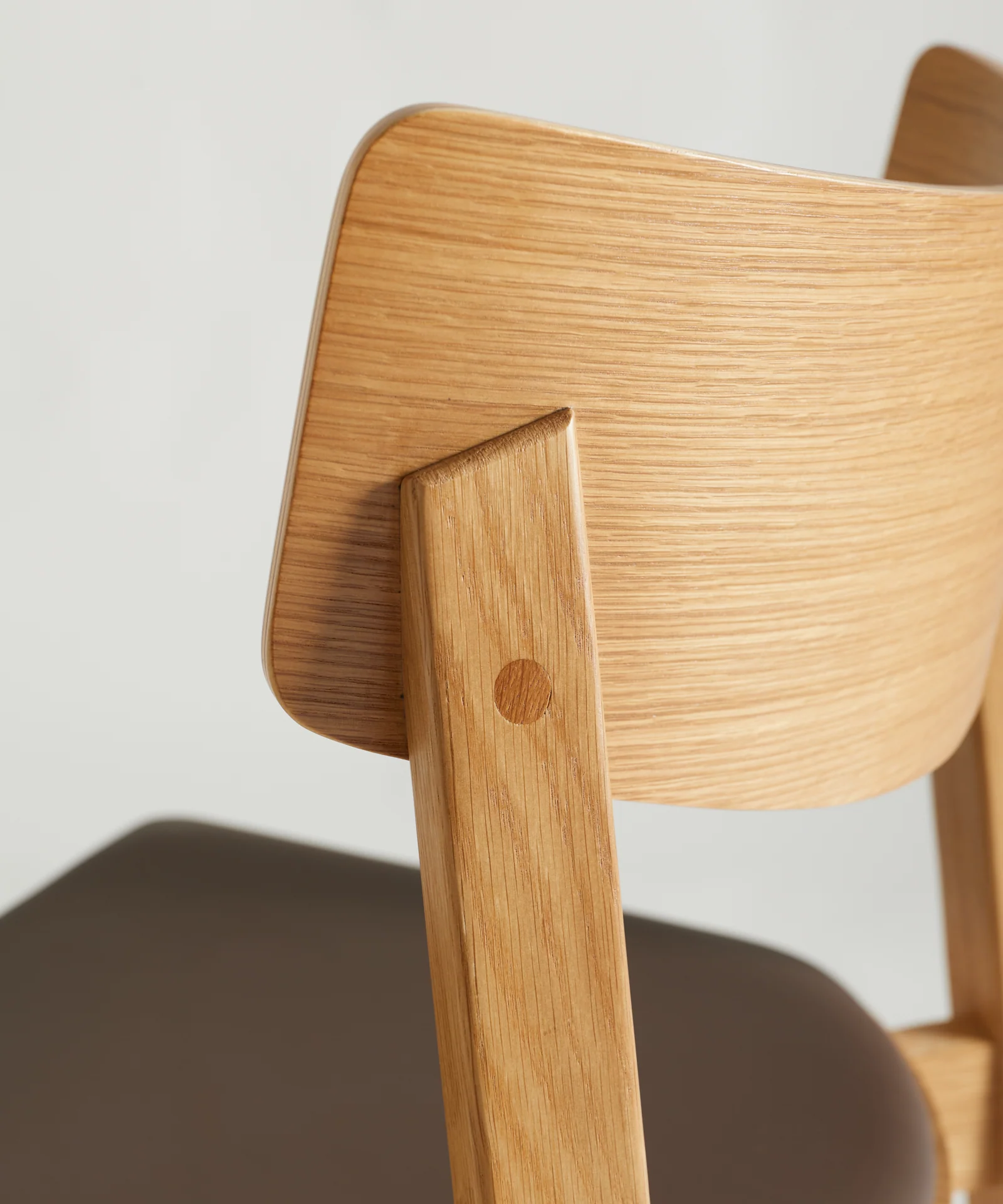 Silla de Comedor de Madera Maciza Petra - Image 6