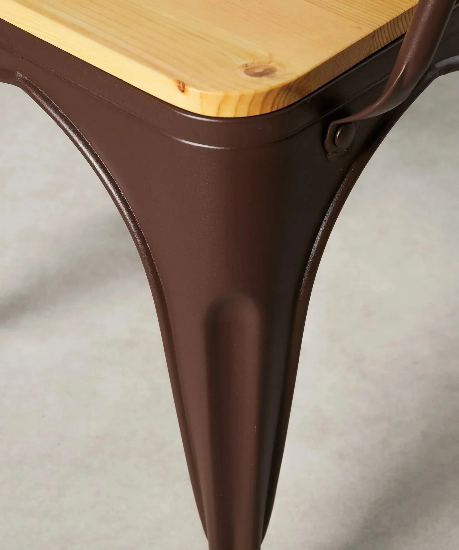 Silla de Comedor de Metal y Madera Tolik Wood - Image 23