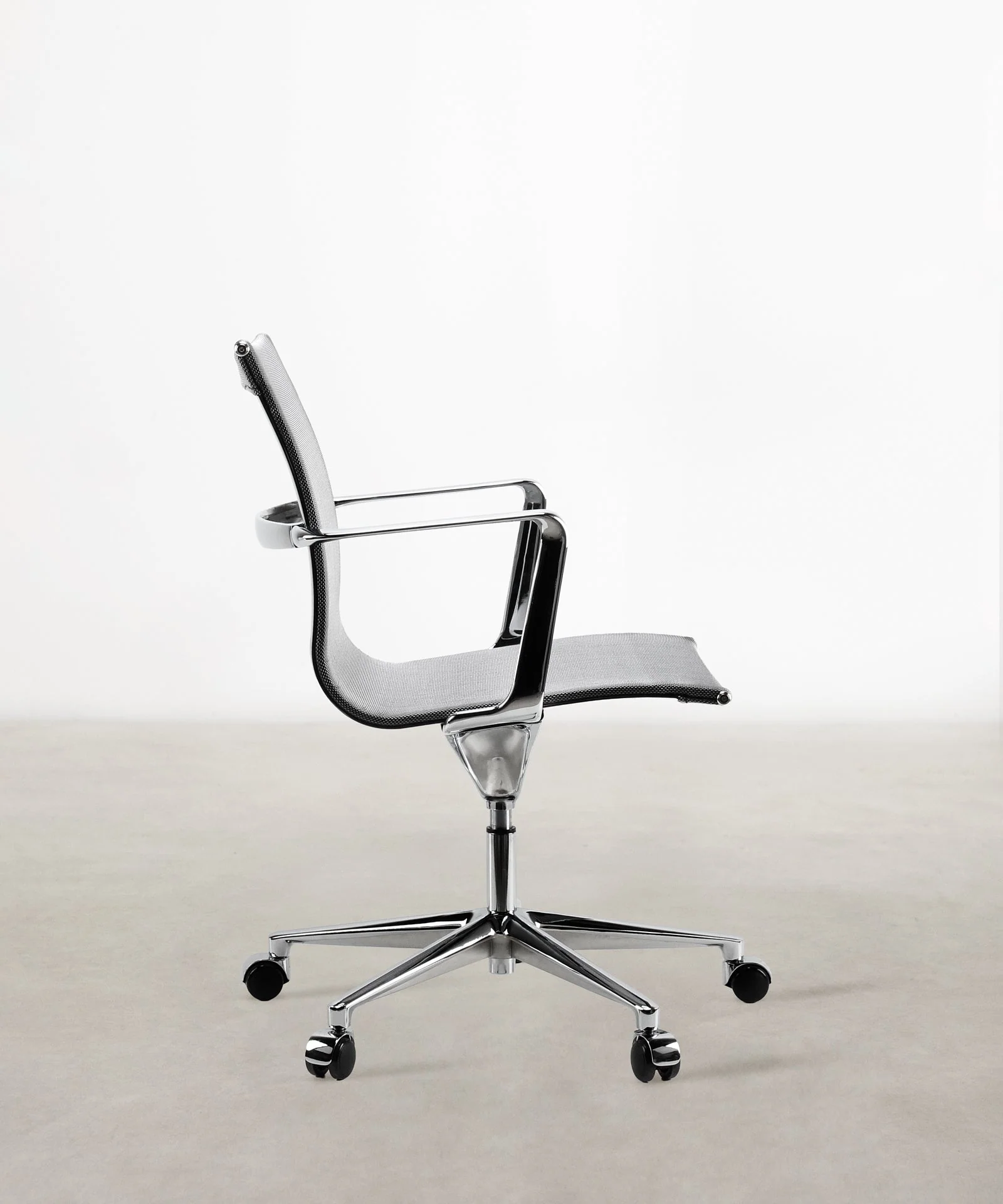 Silla de Oficina en Malla Low Back Forbes - Image 3