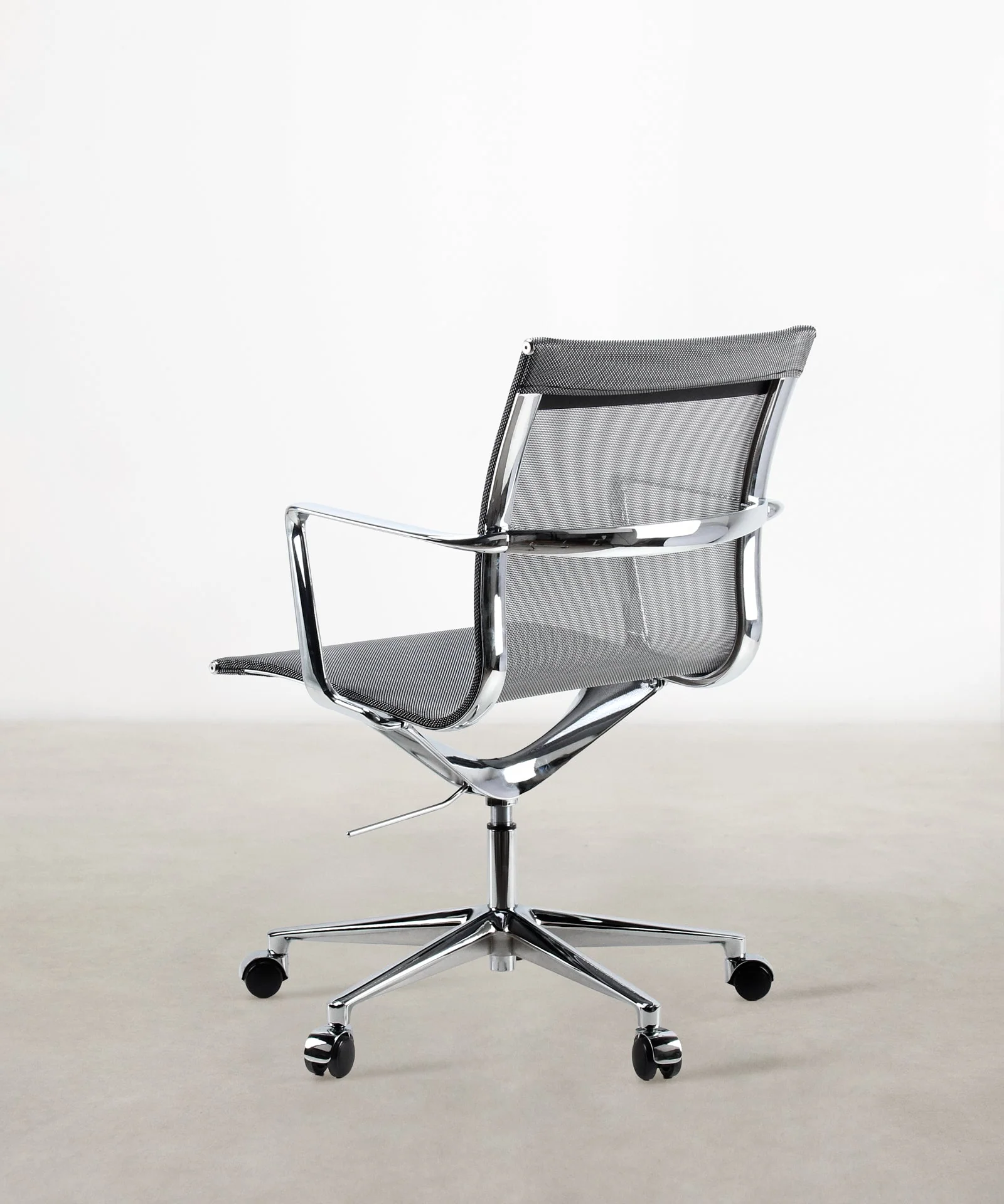 Silla de Oficina en Malla Low Back Forbes - Image 4