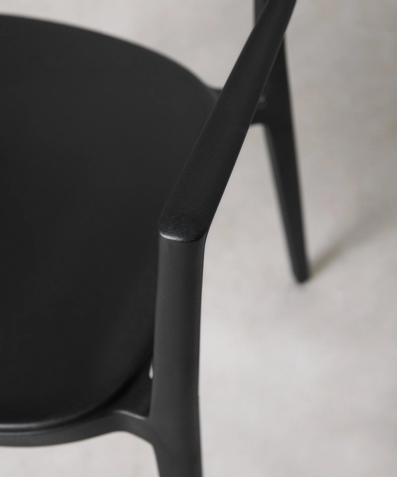 Silla de Polipropileno con Reposabrazos Naomi - Image 34
