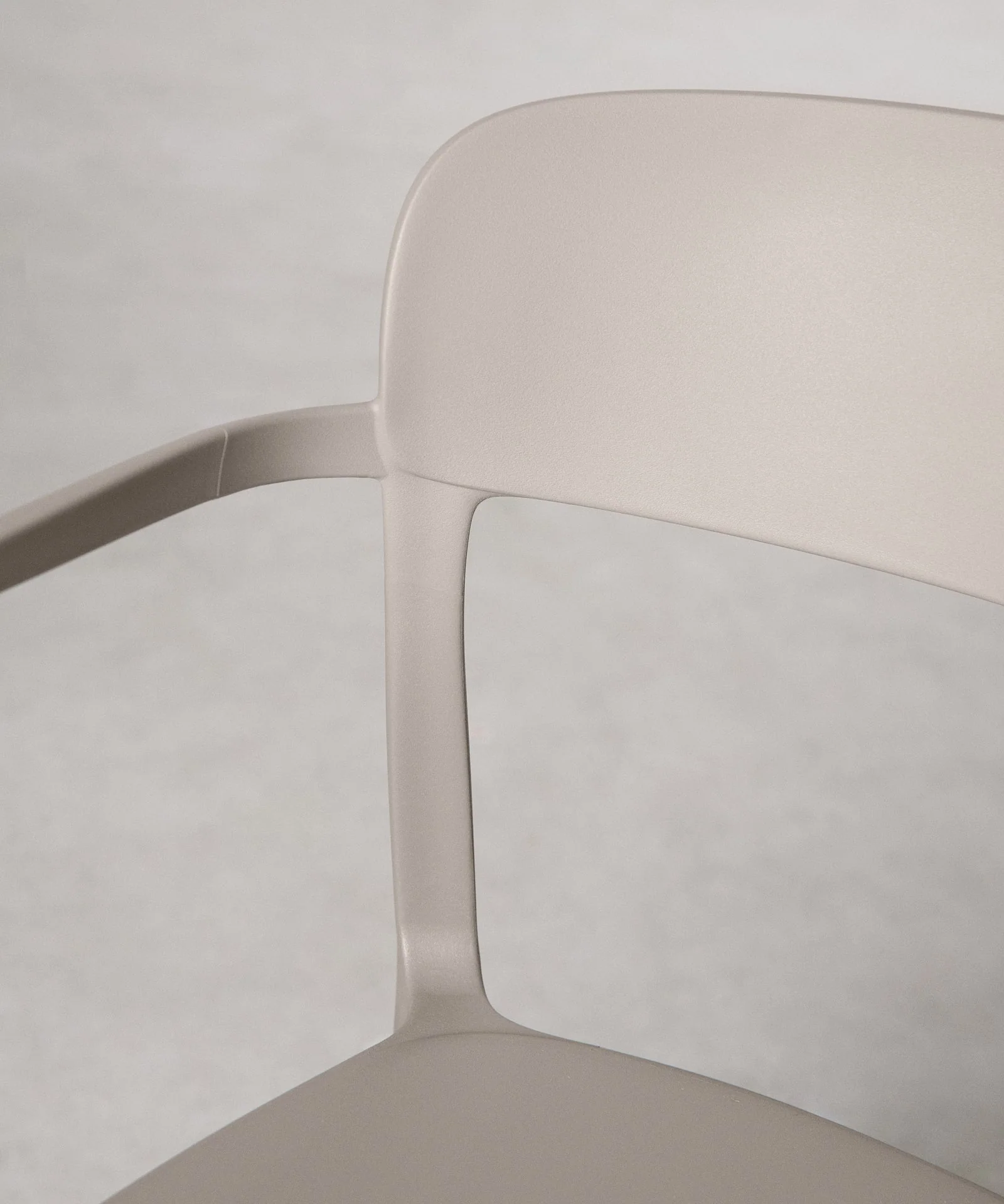 Silla de Polipropileno con Reposabrazos Saria - Image 21