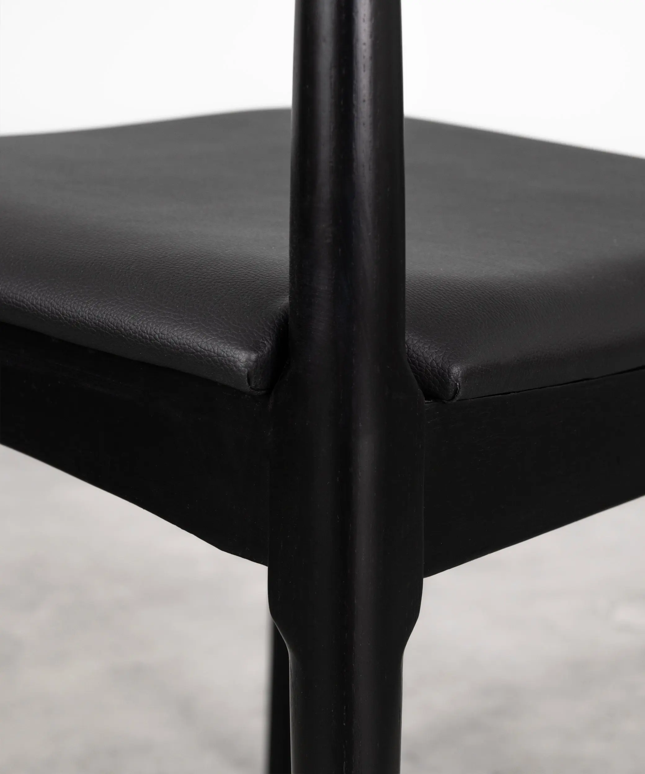 Silla de Comedor en Madera y Polipiel Denver - Image 14