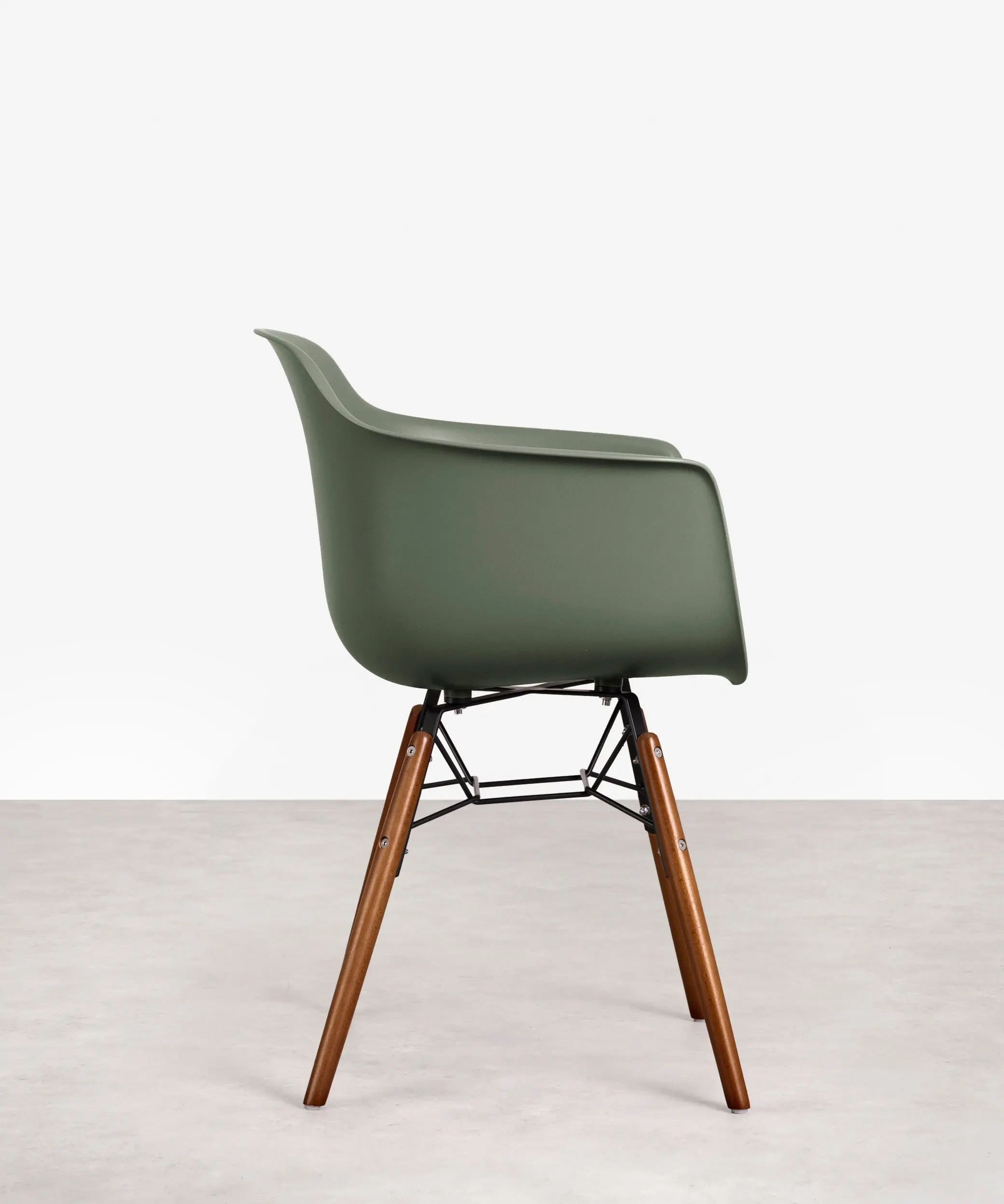 Silla de Polipropileno y Madera con Reposabrazos Elon Arms - Image 12
