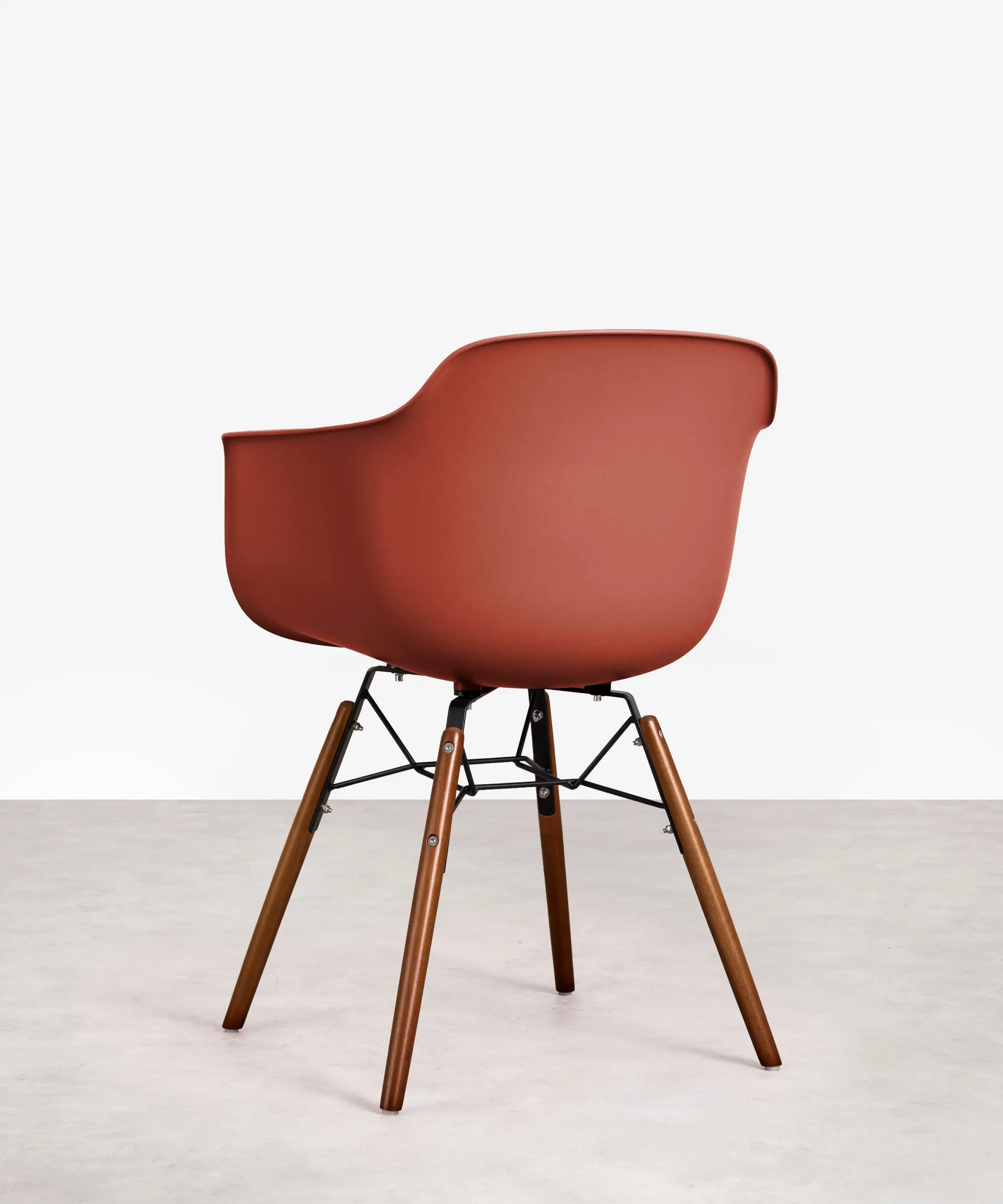 Silla de Polipropileno y Madera con Reposabrazos Elon Arms - Image 7