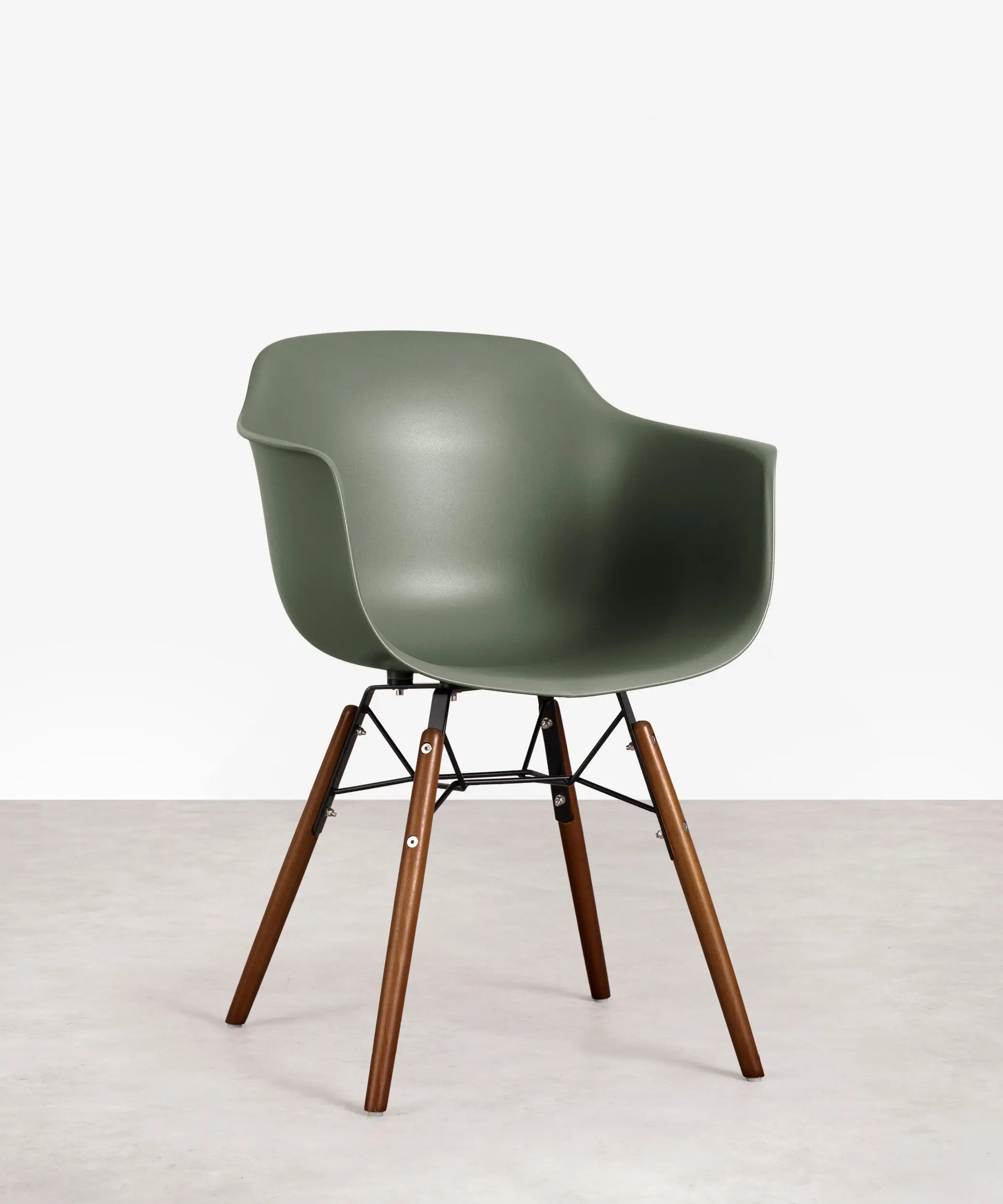 Silla de Polipropileno y Madera con Reposabrazos Elon Arms - Image 9