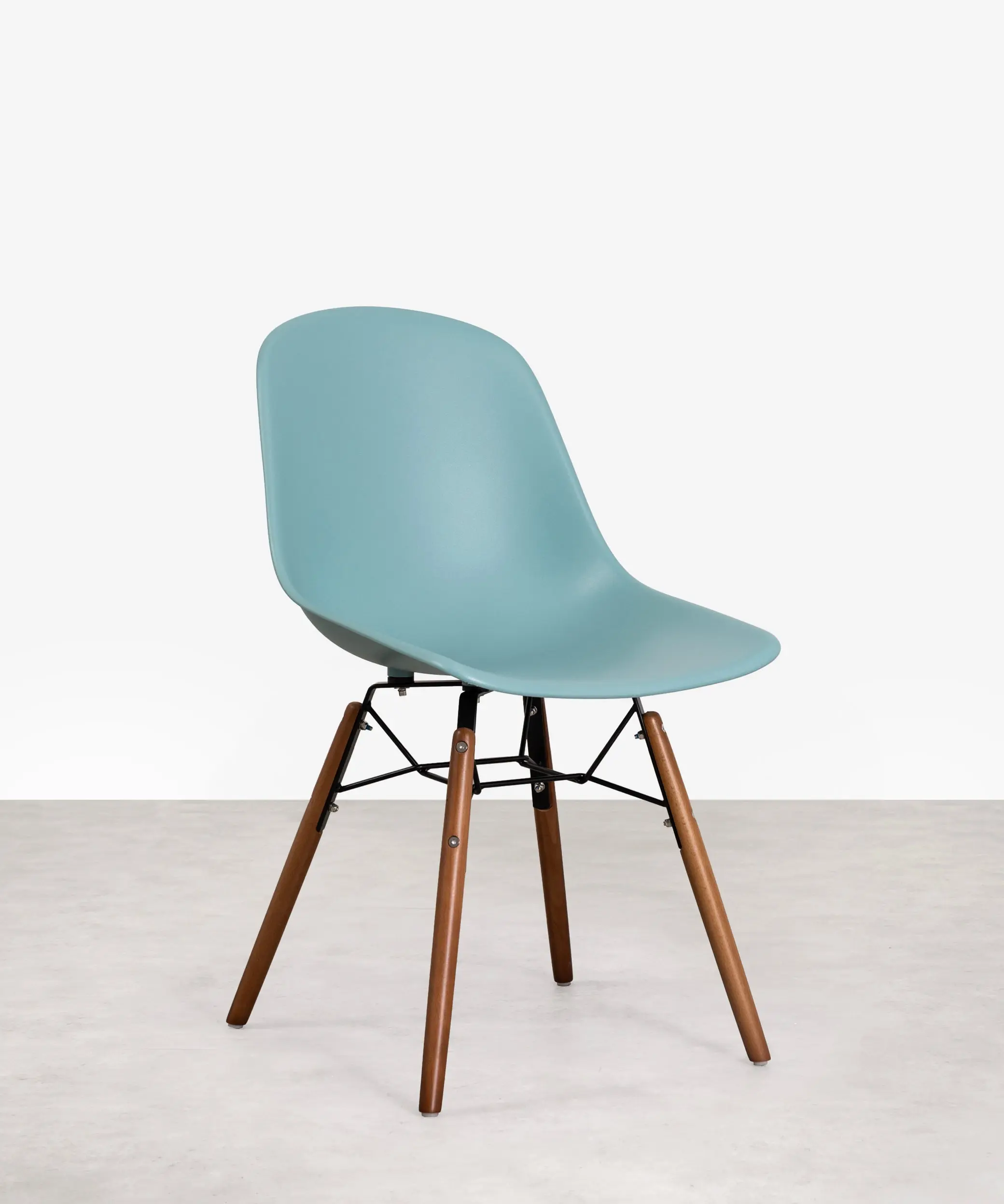 Silla de Polipropileno y Madera Elon - Image 17