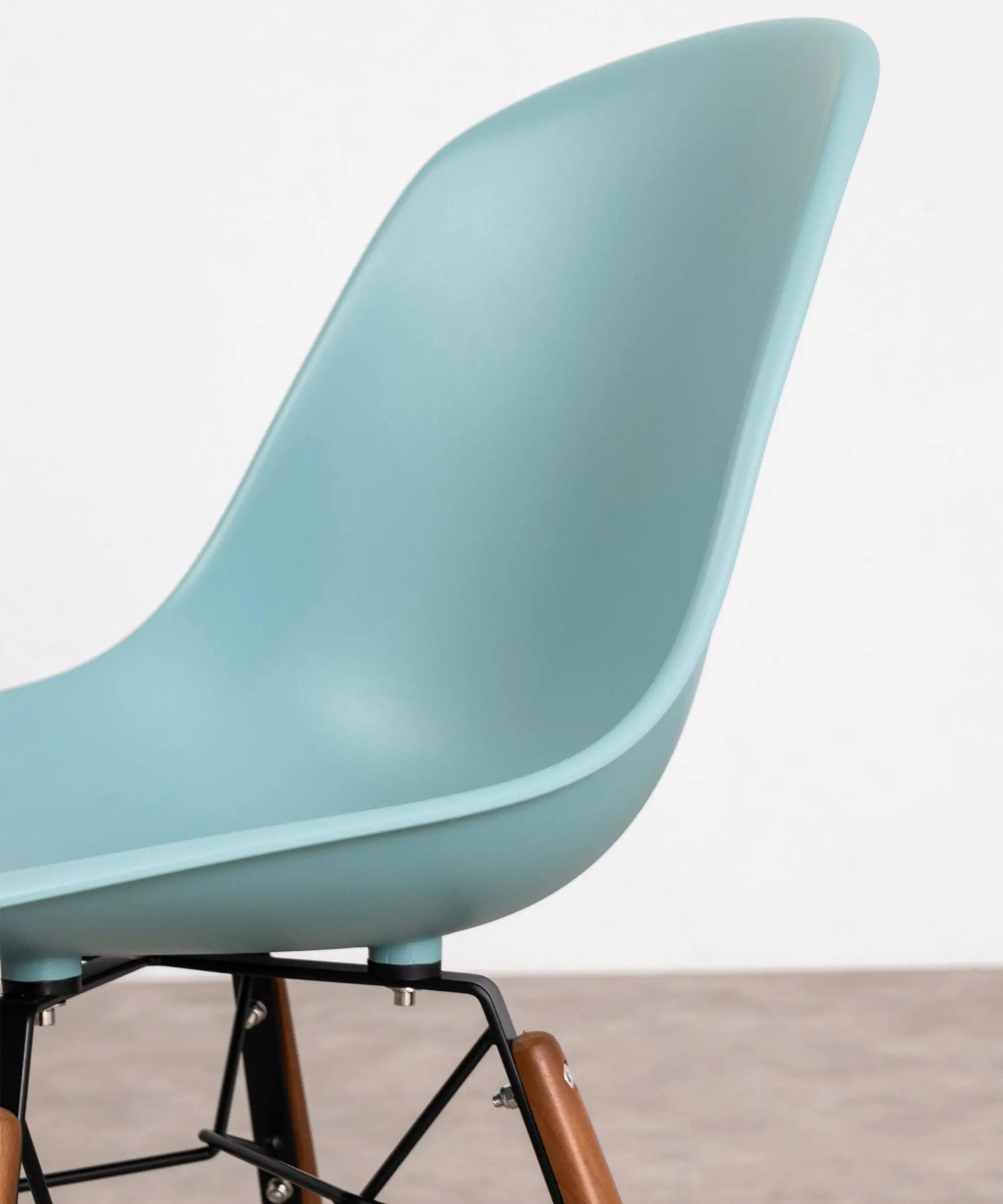 Silla de Polipropileno y Madera Elon - Image 19