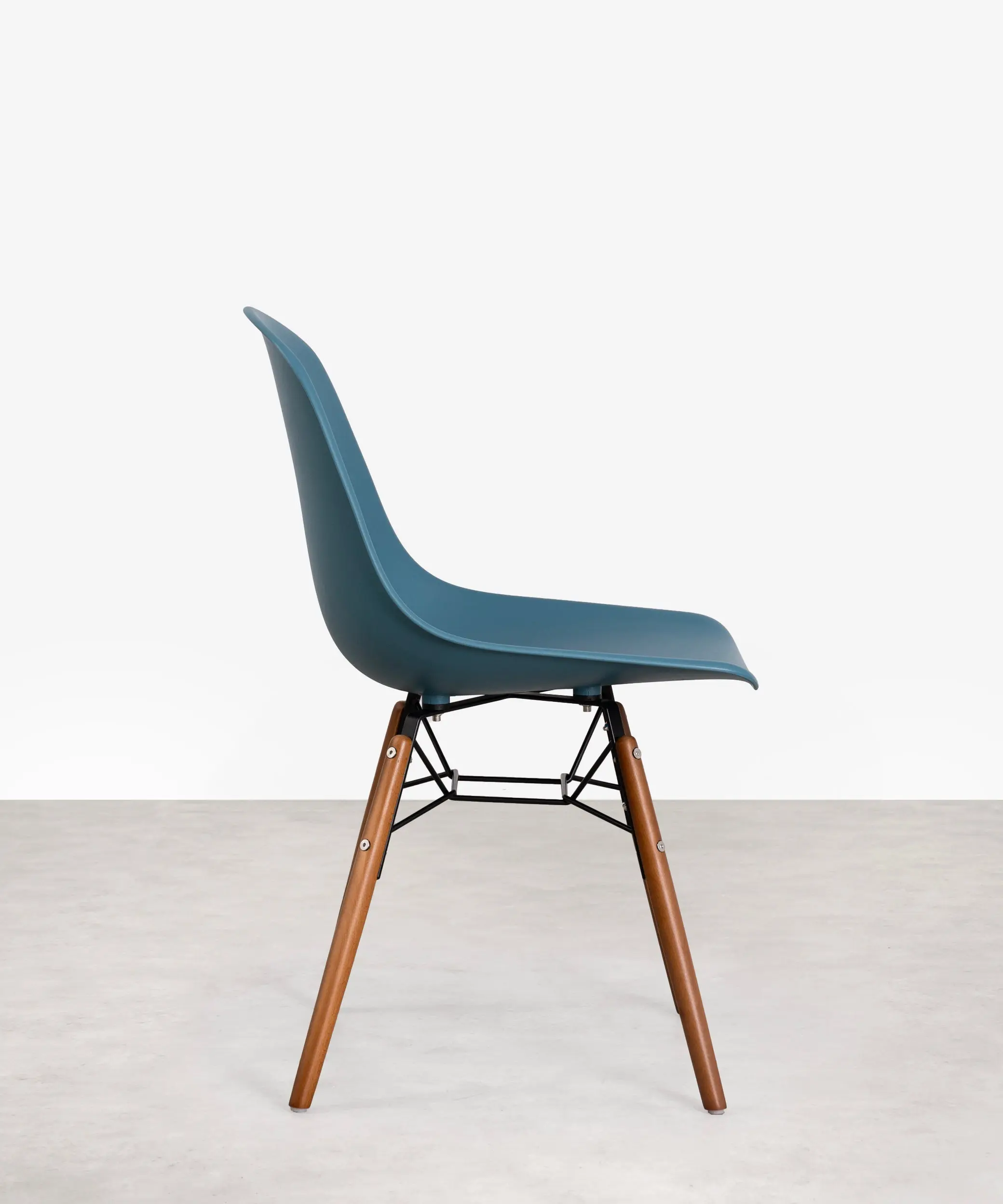 Silla de Polipropileno y Madera Elon - Image 3