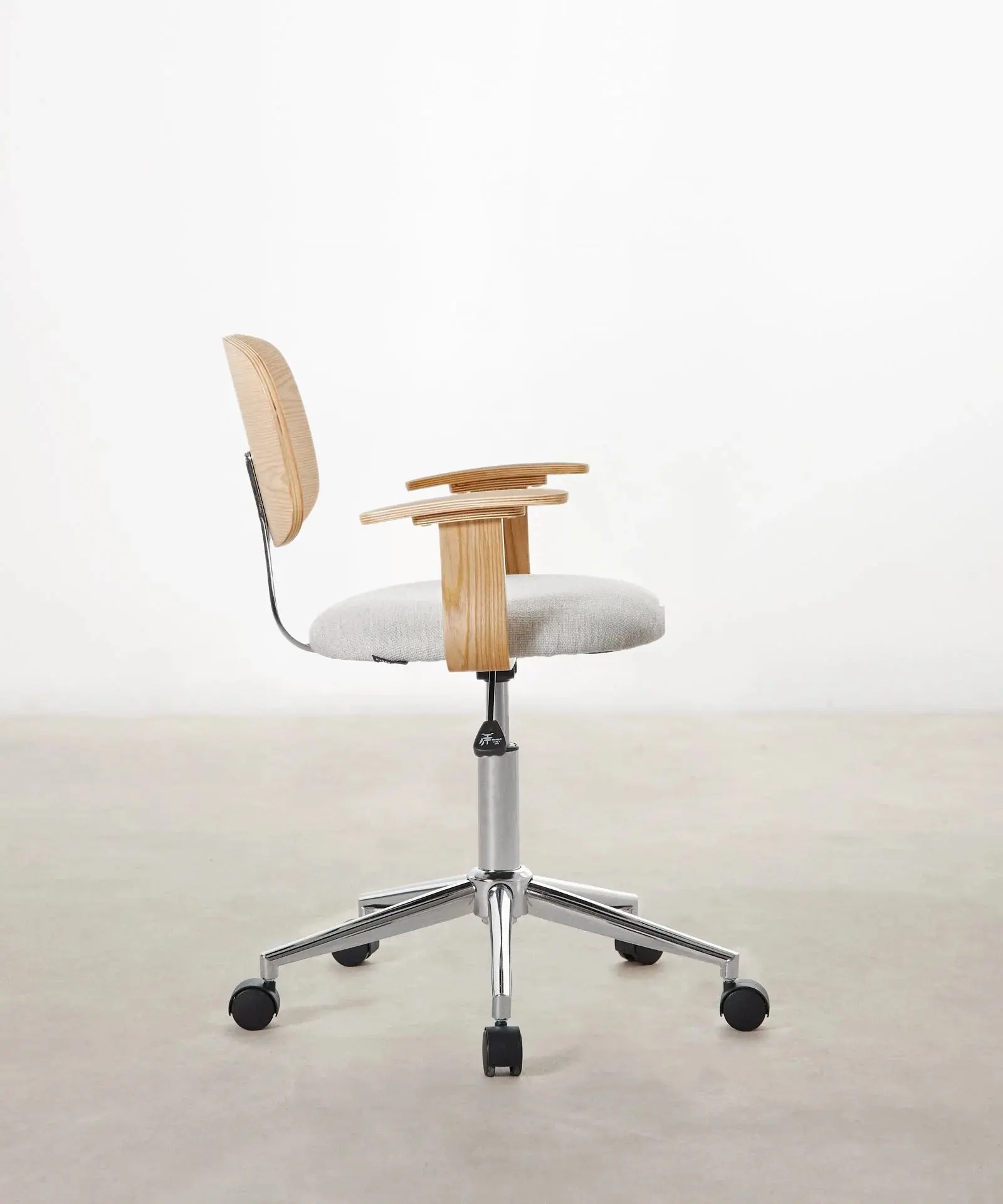 Silla de Escritorio de Madera y Tapizada Ajustable Morgan - Image 2