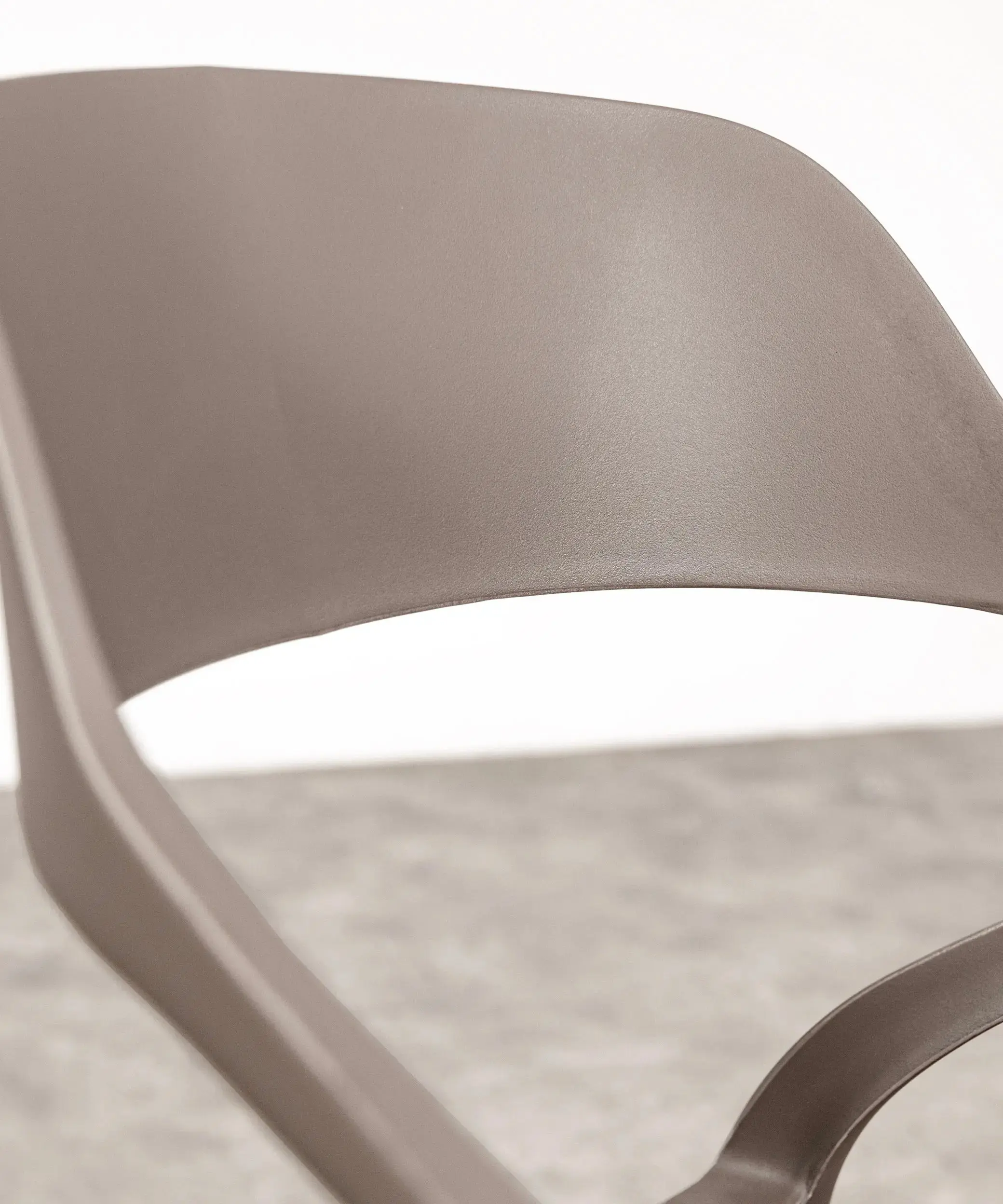 Silla de Polipropileno con Reposabrazos Grace - Image 12