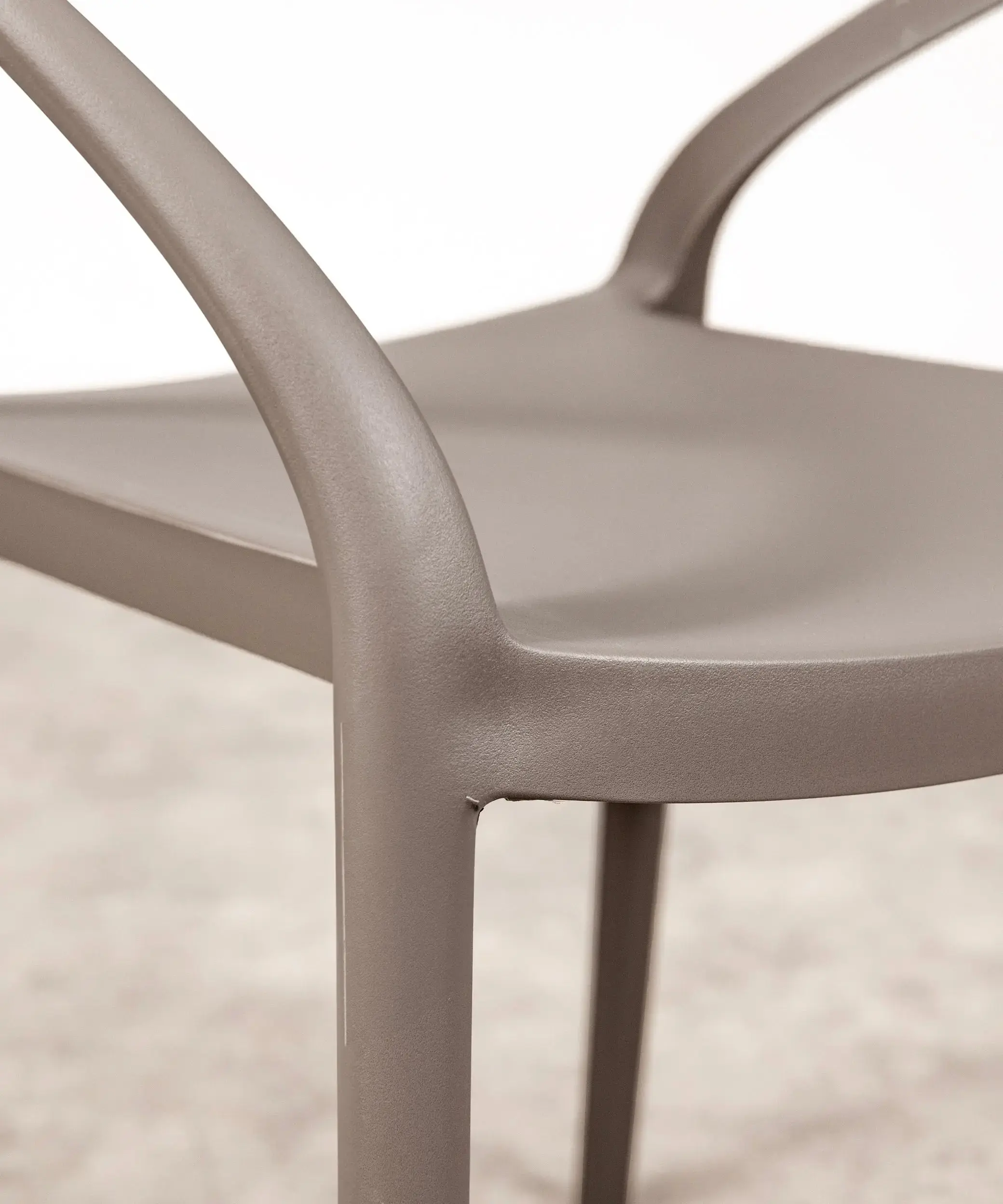 Silla de Polipropileno con Reposabrazos Grace - Image 15