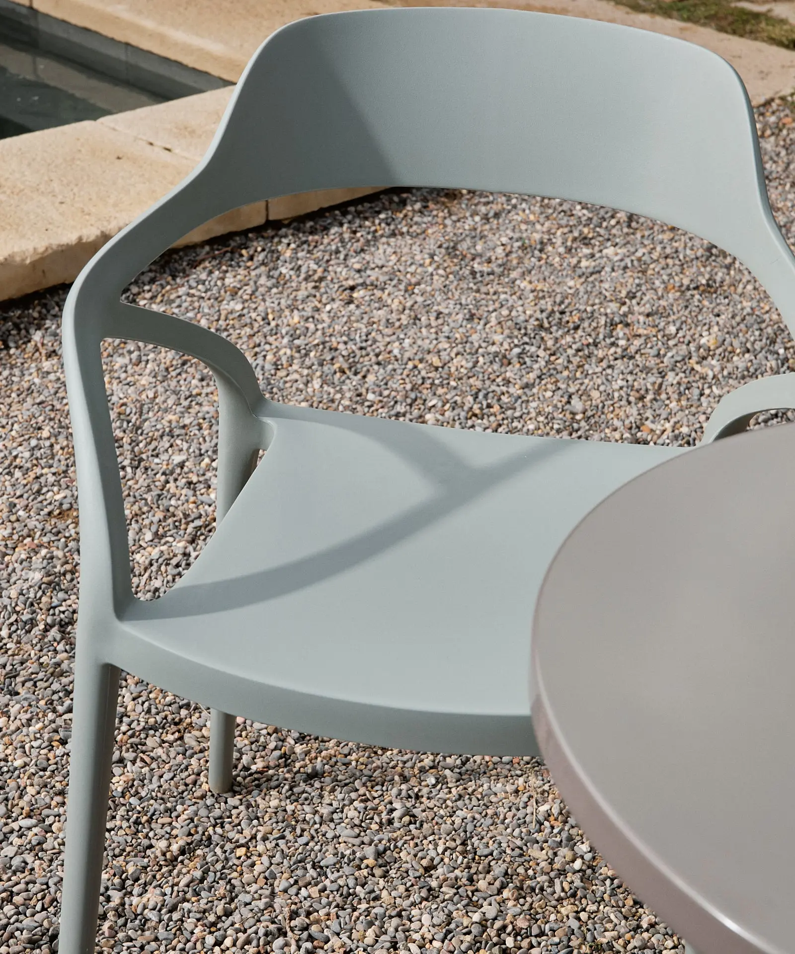 Silla de Polipropileno con Reposabrazos Grace - Image 19