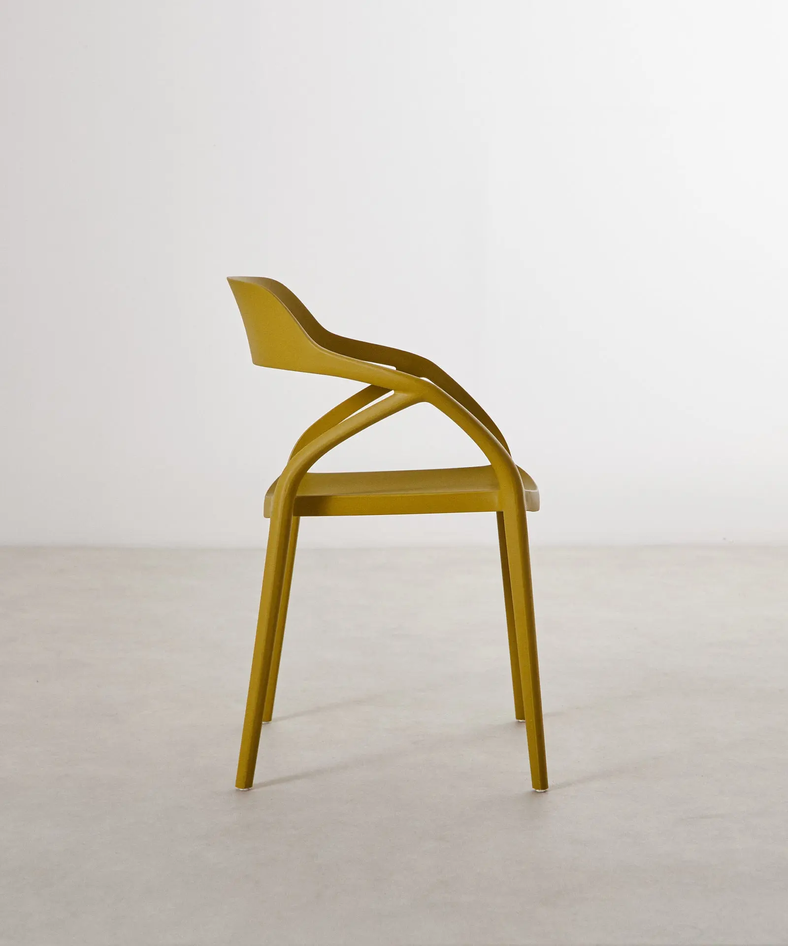 Silla de Polipropileno con Reposabrazos Grace - Image 27