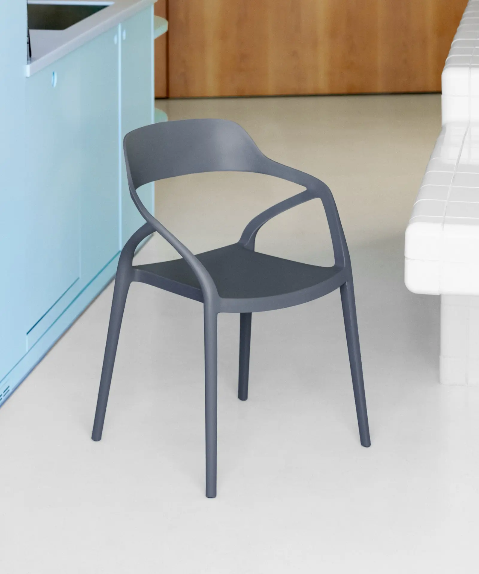 Silla de Polipropileno con Reposabrazos Grace - Image 21
