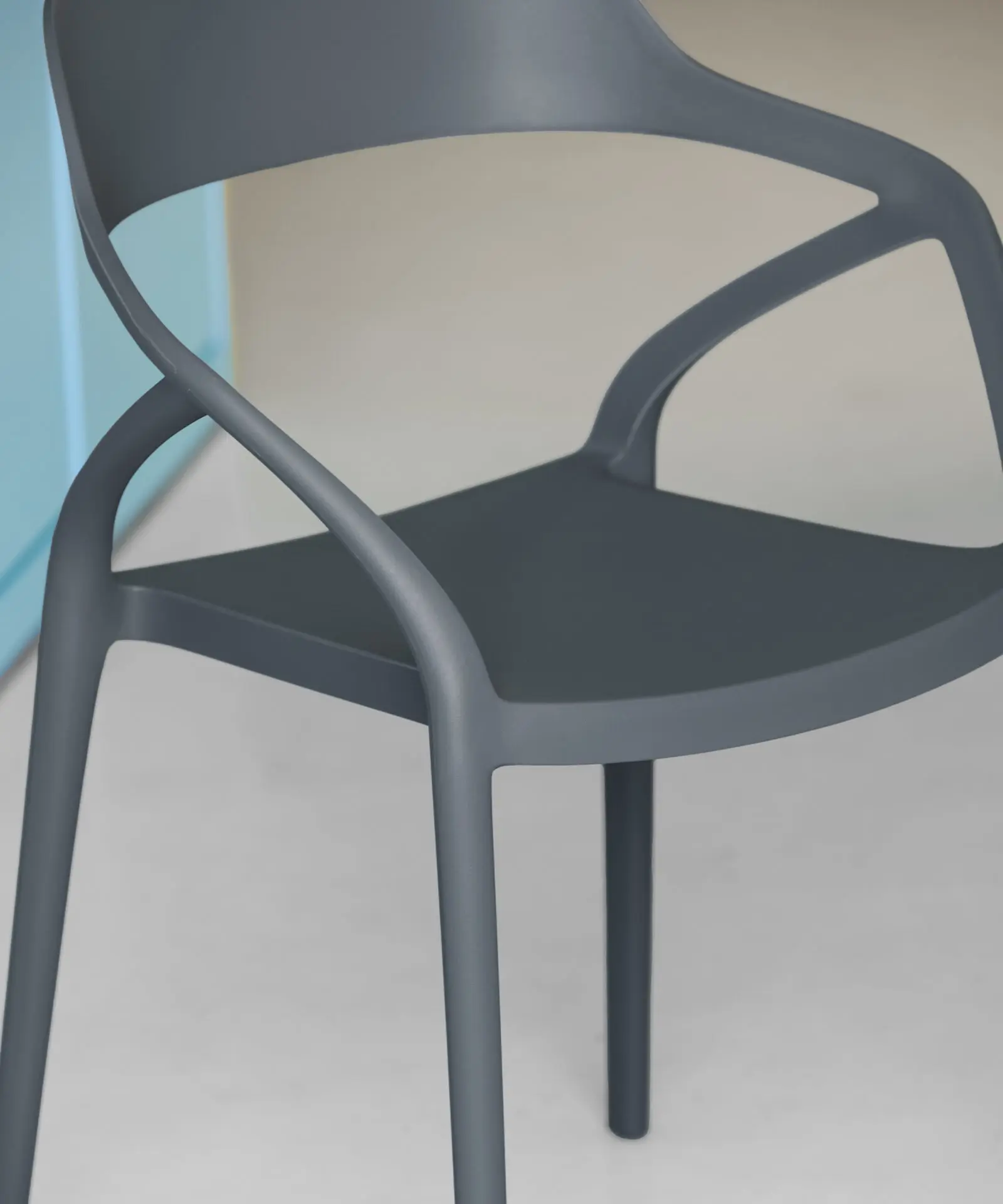 Silla de Polipropileno con Reposabrazos Grace - Image 22