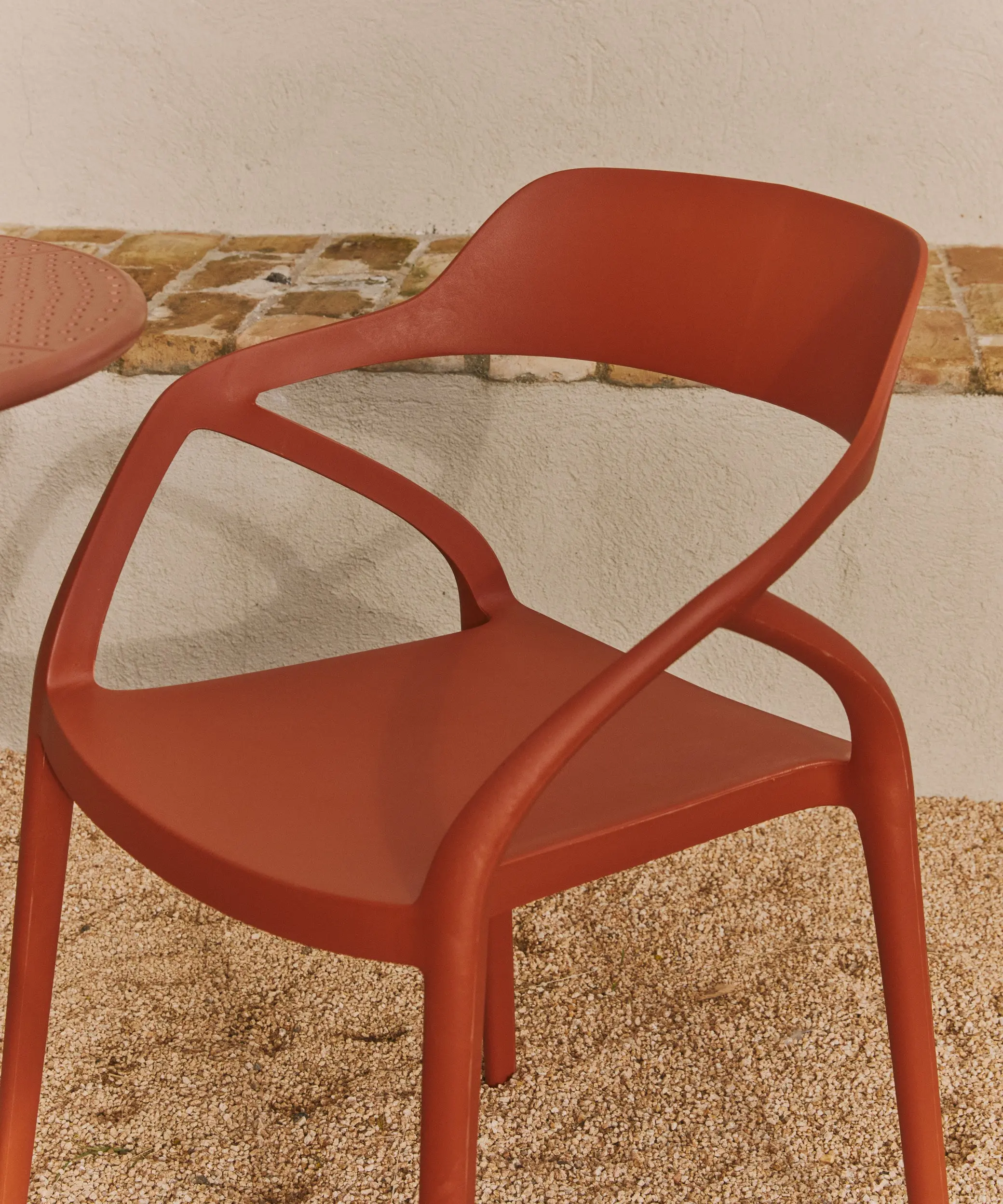 Silla de Polipropileno con Reposabrazos Grace - Image 4
