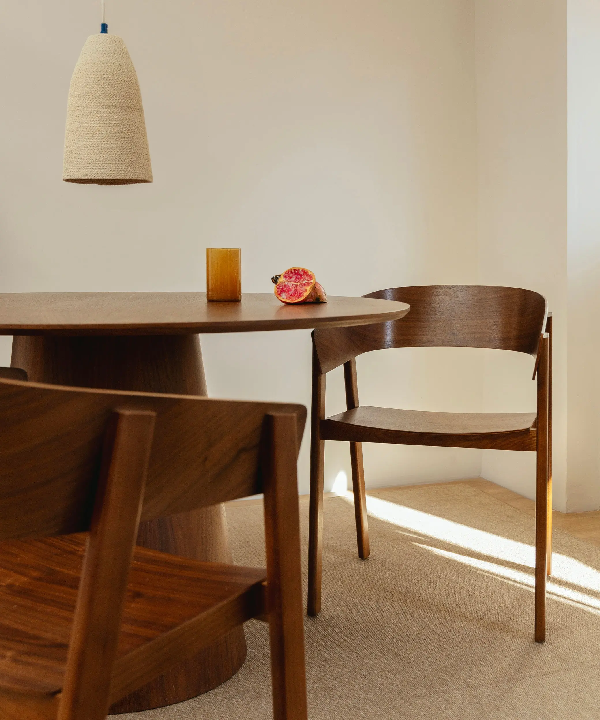 Silla de comedor en Madera con Reposabrazos Isabella - Image 11