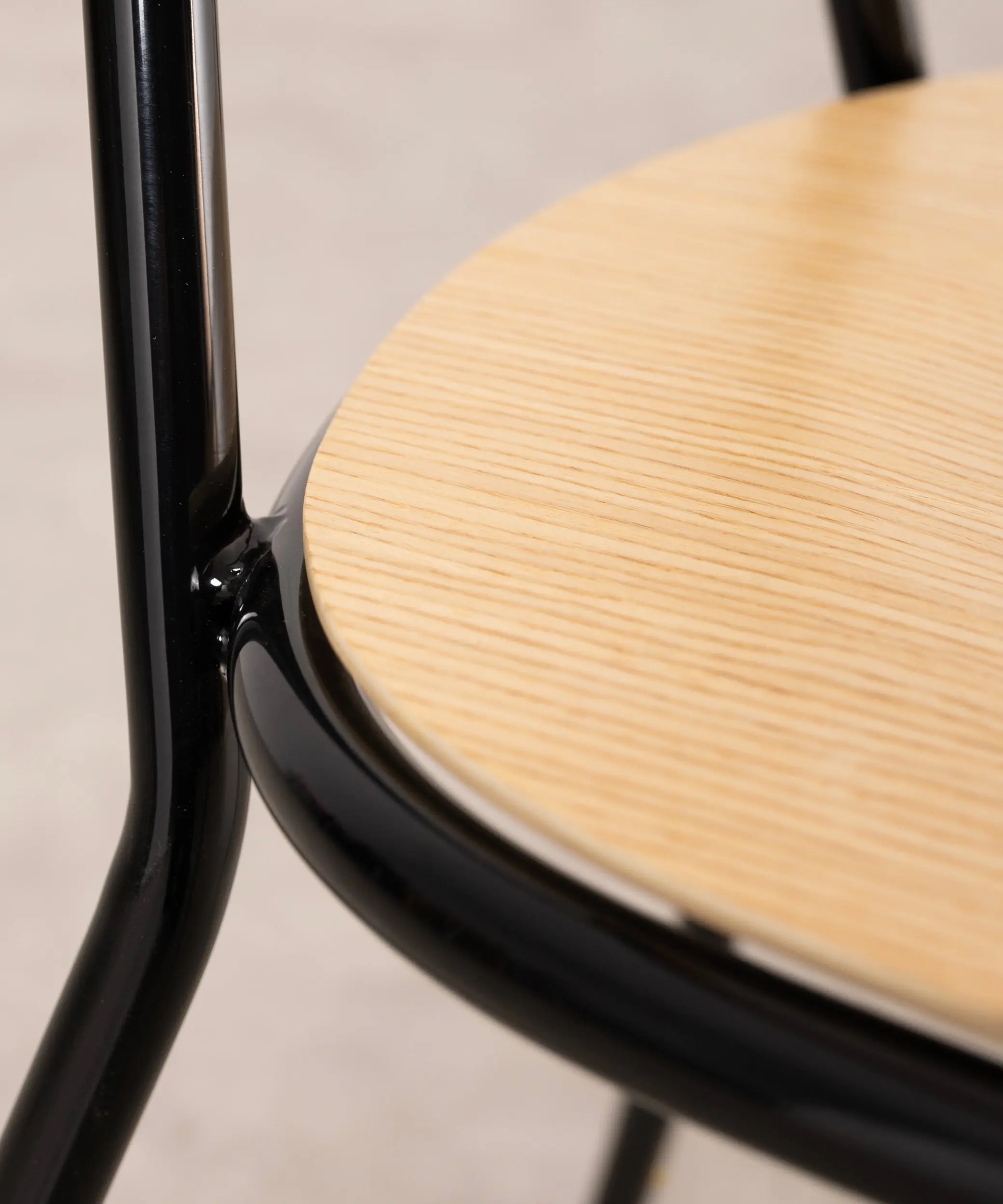 Silla de Madera y Metal Klimt - Image 7