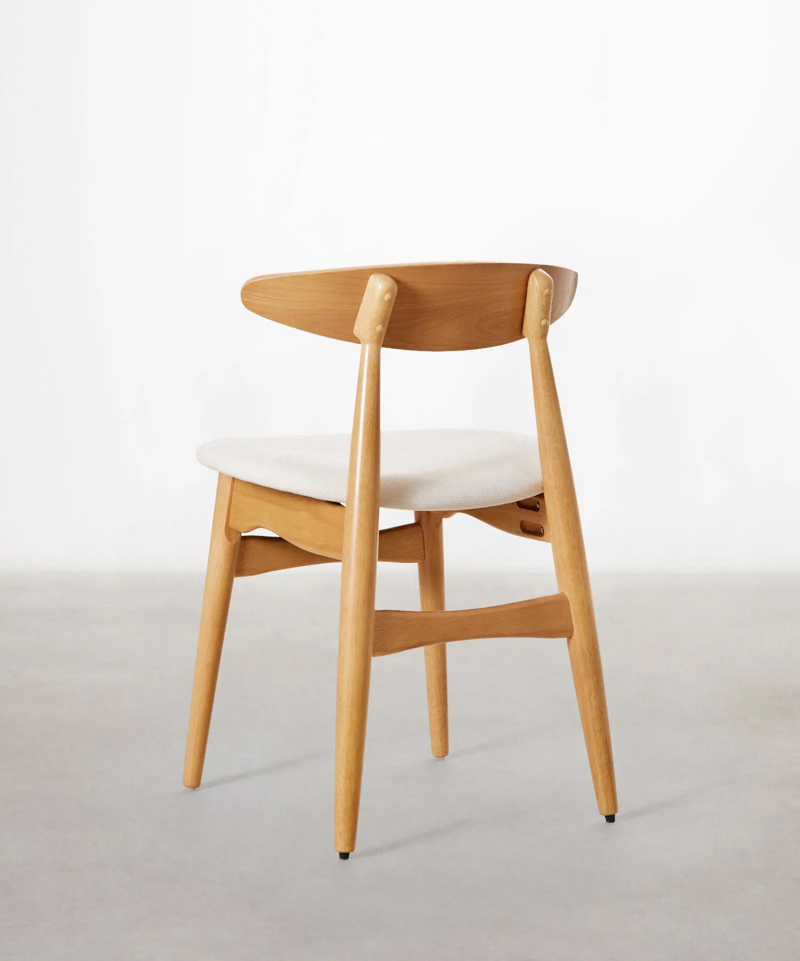 Silla de Comedor en Madera Acolchada Kyoto - Image 26
