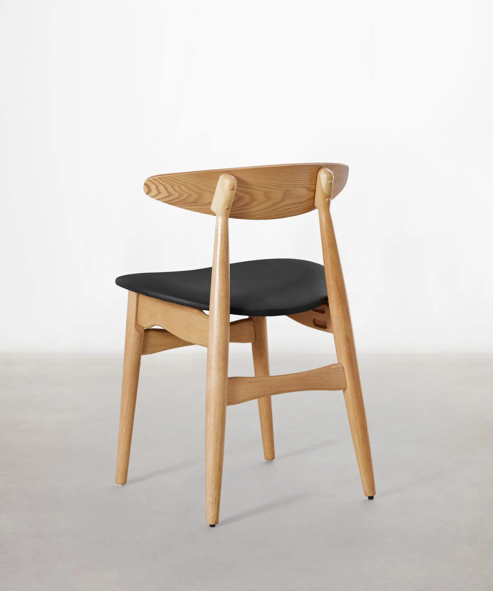 Silla de Comedor en Madera Acolchada Kyoto - Image 37
