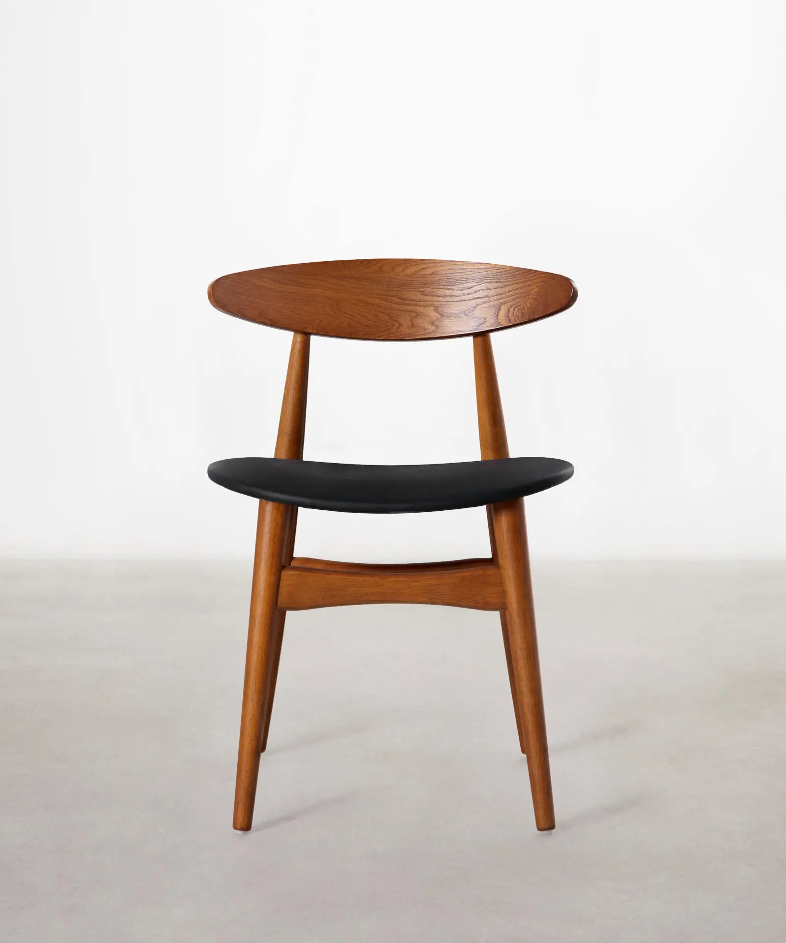 Silla de Comedor en Madera Acolchada Kyoto - Image 4