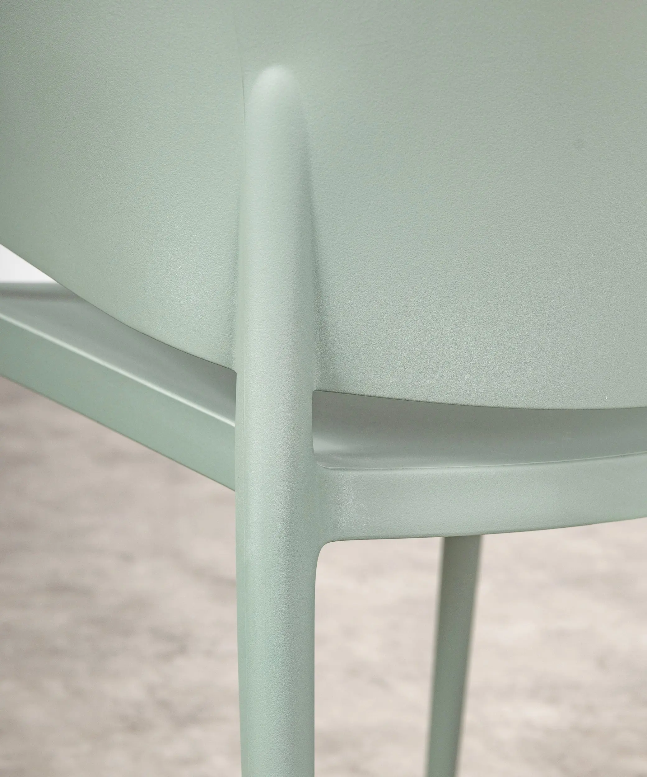 Silla de Polipropileno con Reposabrazos Liam - Image 13