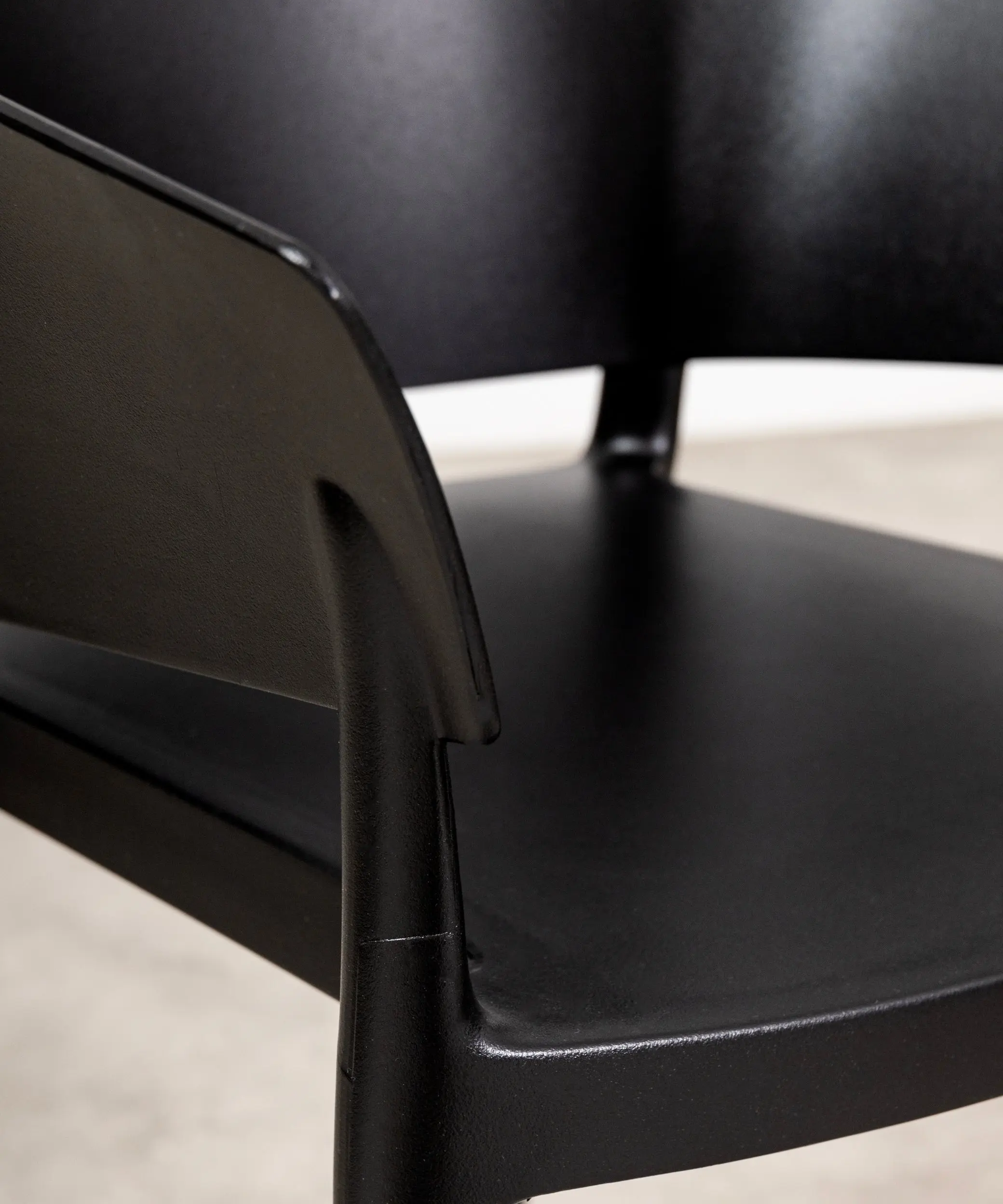 Silla de Polipropileno con Reposabrazos Liam - Image 7