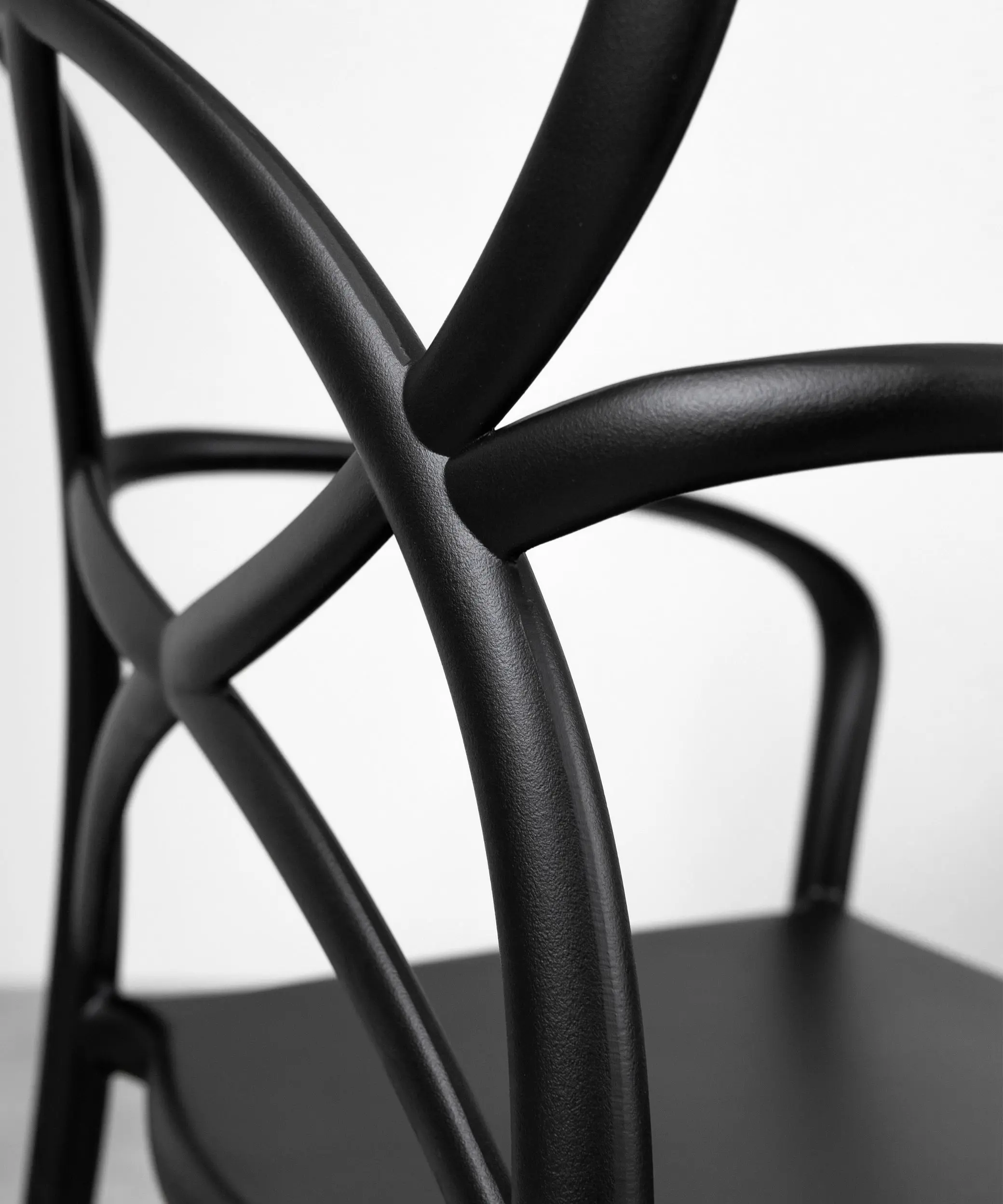 Silla de Polipropileno con Reposabrazos Maestro Arms - Image 16